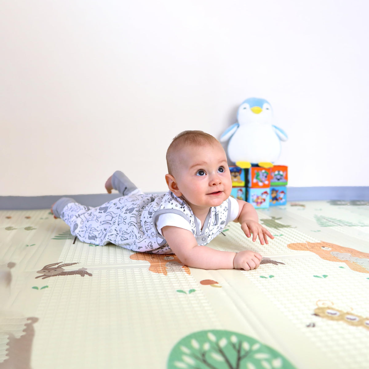 Mama Cheetah - Saco de dormir para niños pequeños con pies 3T-4T, 0.5 TOG de algodón orgánico para bebés con piernas, saco de dormir para caminantes, caminante temprano, talla L