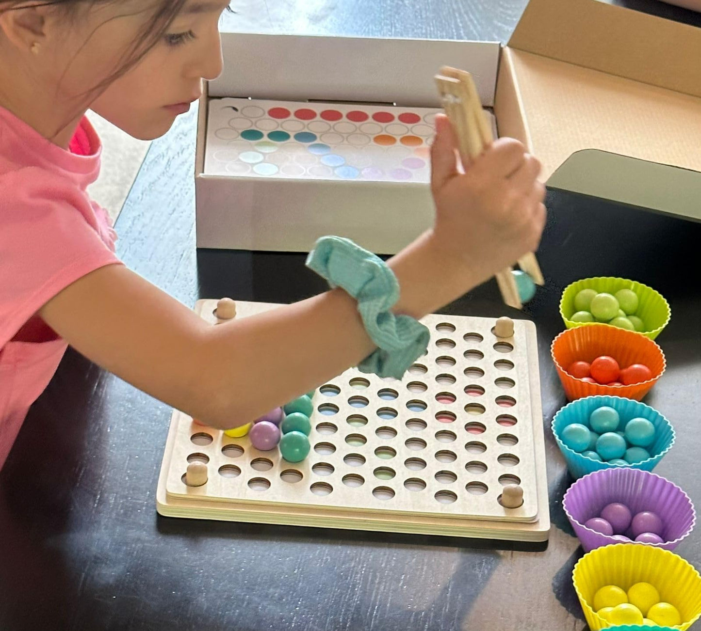 Juguete Montessori Time to Fiesta Figuras de Bolitas Colores