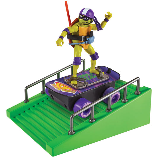 Figura de Acción Teenage Mutant Ninja Turtles de Playmates Toys Verde con Monopatín y Accesorios