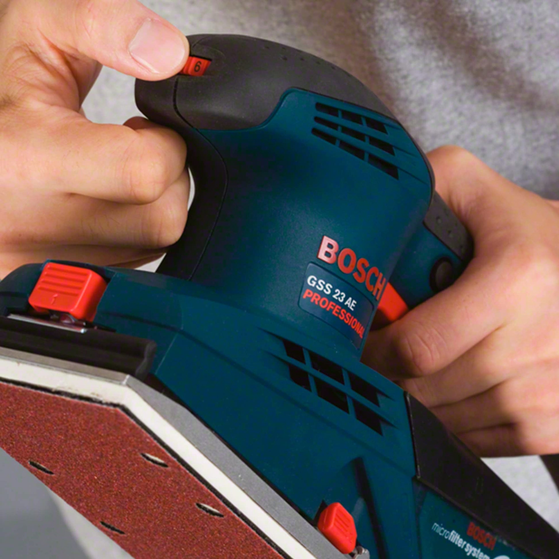 Bosch Lijadora Orbital GSS 23 AE 160W 127V Colector de Polvo