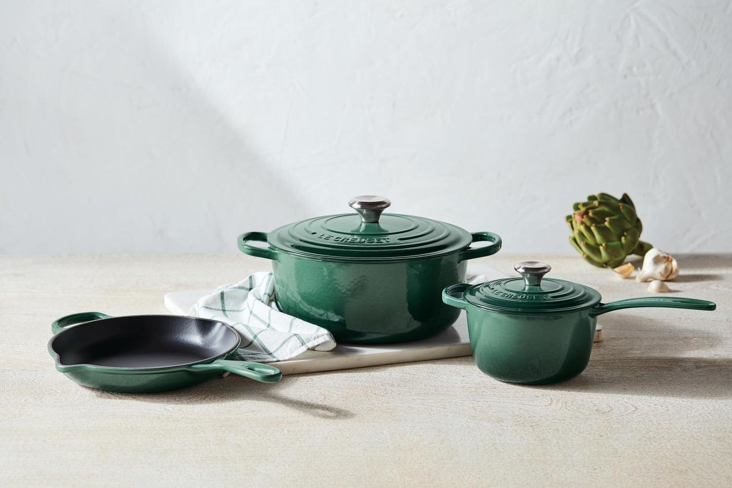 Le Creuset Horno holandés redondo de hierro fundido esmaltado, 7.25 cuartos de galón, Artichaut