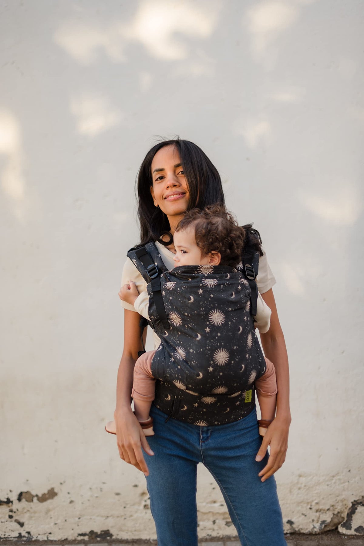 Boba X Portabebés ajustable para recién nacidos a niños pequeños, portabebé frontal convertible 2 en 1 y mochila de 7 a 45 libras, portabebés ergonómico con correas cruzables (Cosmos)