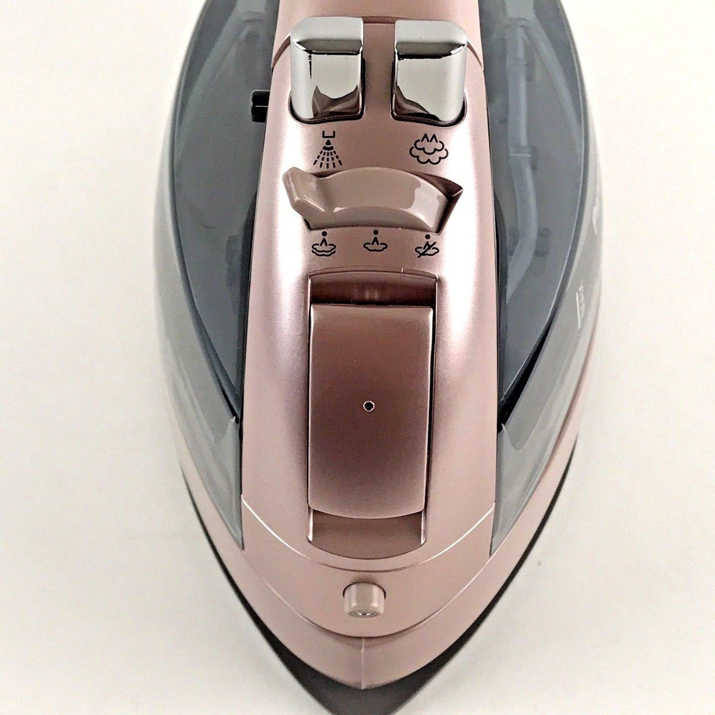 Plancha Inalámbrica Panasonic Rose Gold 360 Freestyle con Base de Carga de Cerámica para Ropa