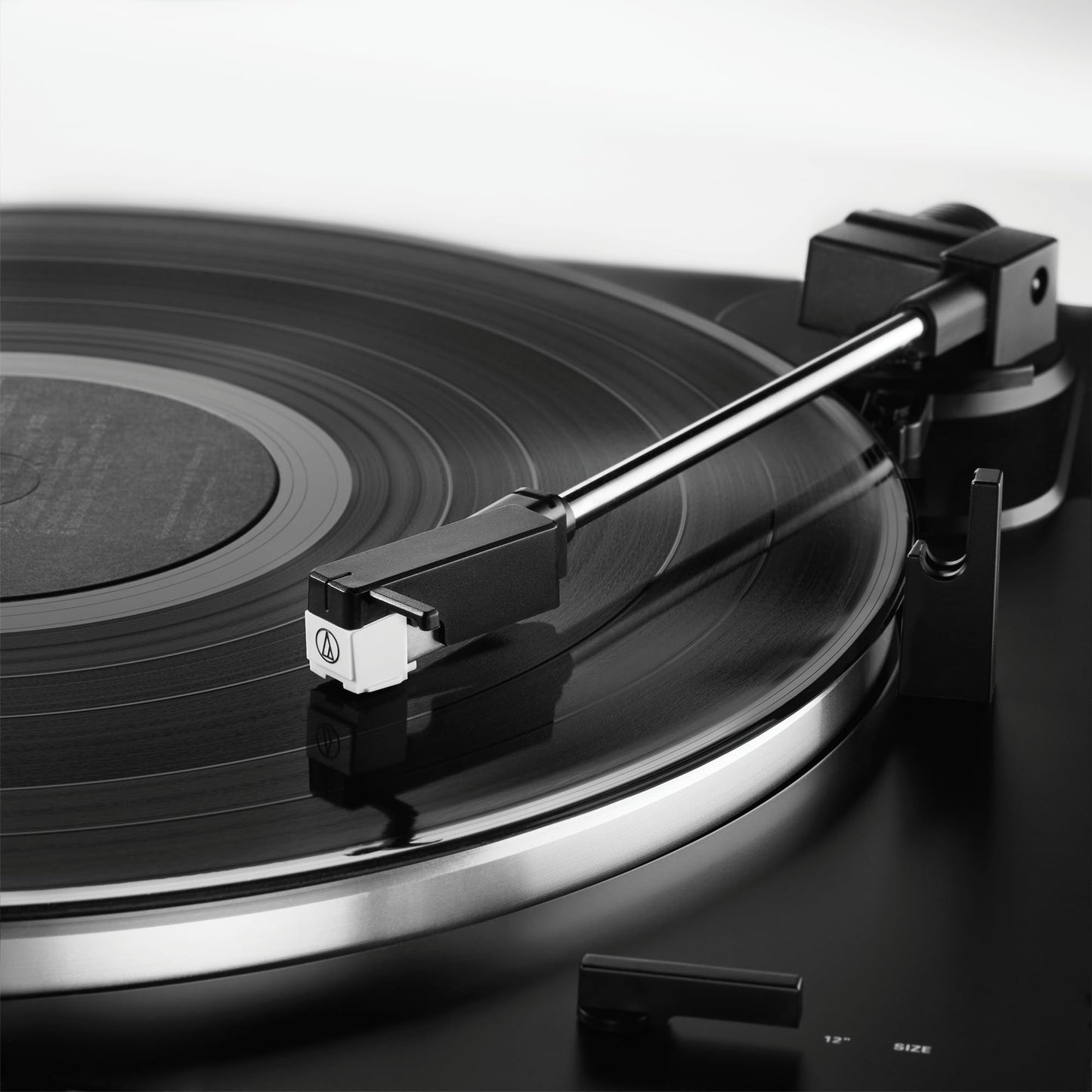 Audio-Technica AT-LP60XBT-BK Tocadiscos inalámbricos Totalmente automáticos de transmisión por Correa (Negro) (ATLP60XBTBK)