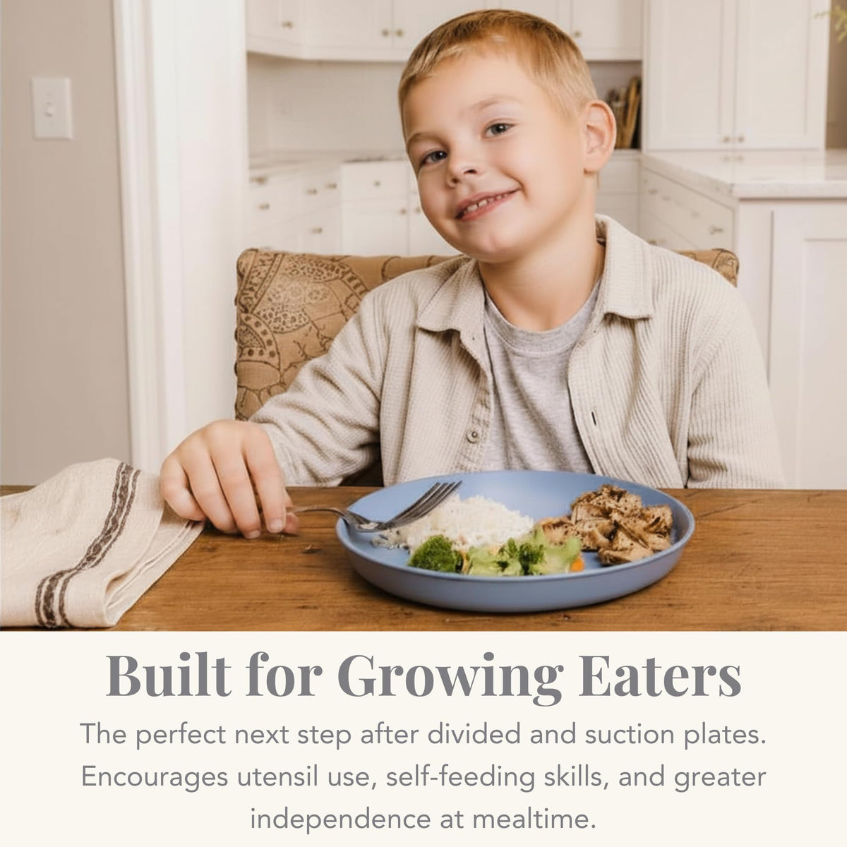 WeeSprout Platos para bebés y niños pequeños con tapas, platos de silicona 100% de grado alimenticio, tapas de plástico duro de alta calidad, diseño irrompible, aptos para microondas y lavaplatos, paquete de 3