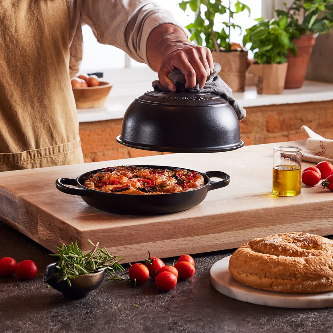 Le Creuset Horno de pan de hierro fundido esmaltado, regaliz