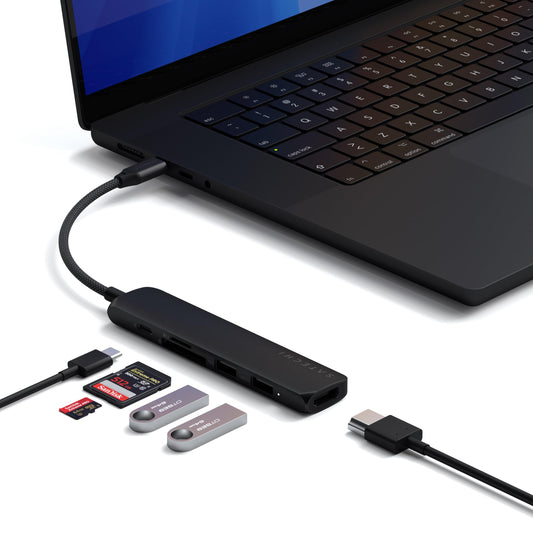 Adaptador USB-C Satechi Negro 6 en 1 con HDMI 4K, Carga PD y Lectores de Tarjetas