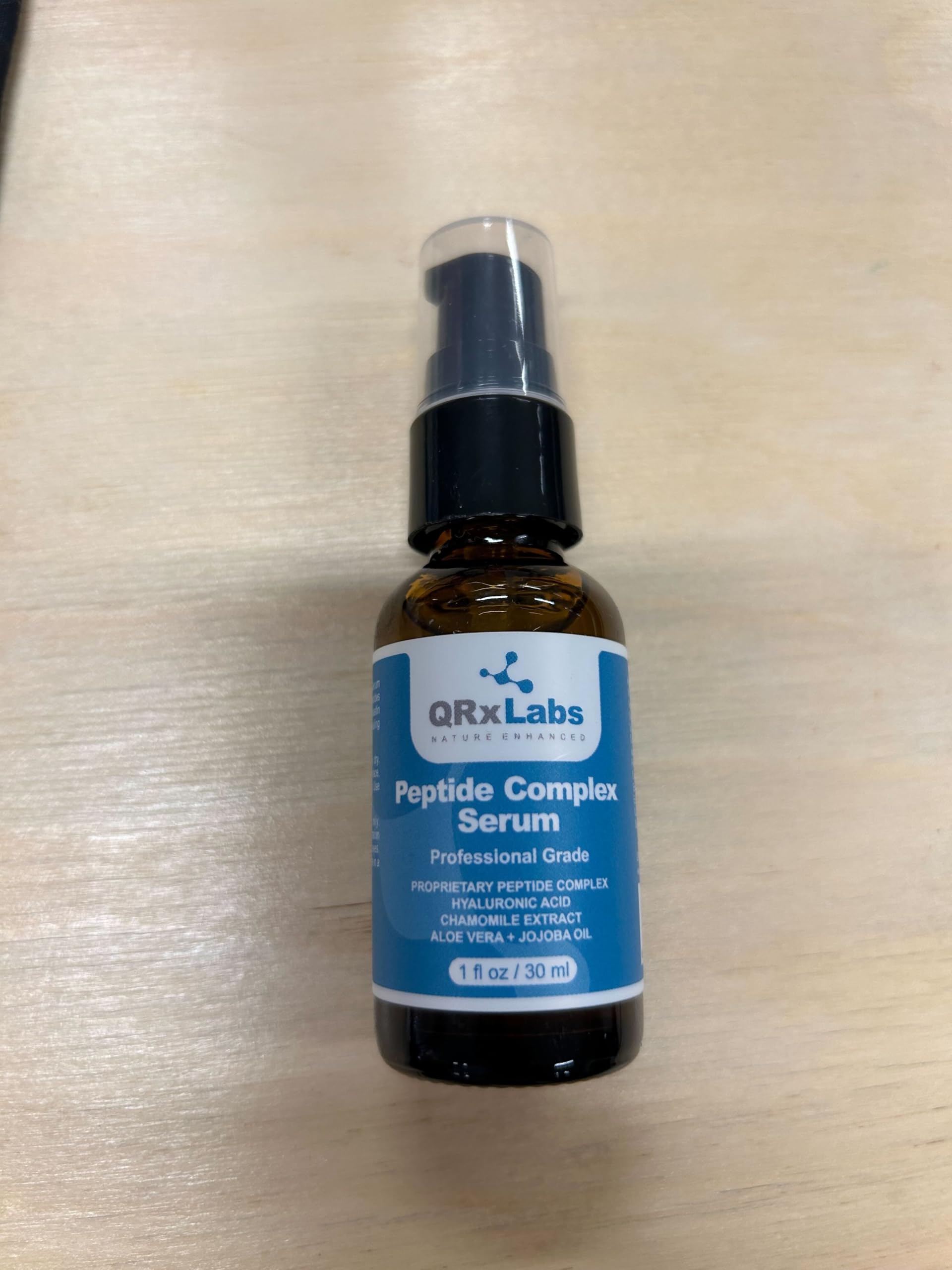 Peptide Complex Serum / Collagen Booster for the Face with Hyaluronic Acid and Chamomile Extract - Anti Aging Peptide Serum, Reduces Wrinkles, Heals and Repairs Skin - Tightening Effect - 1 fl oz