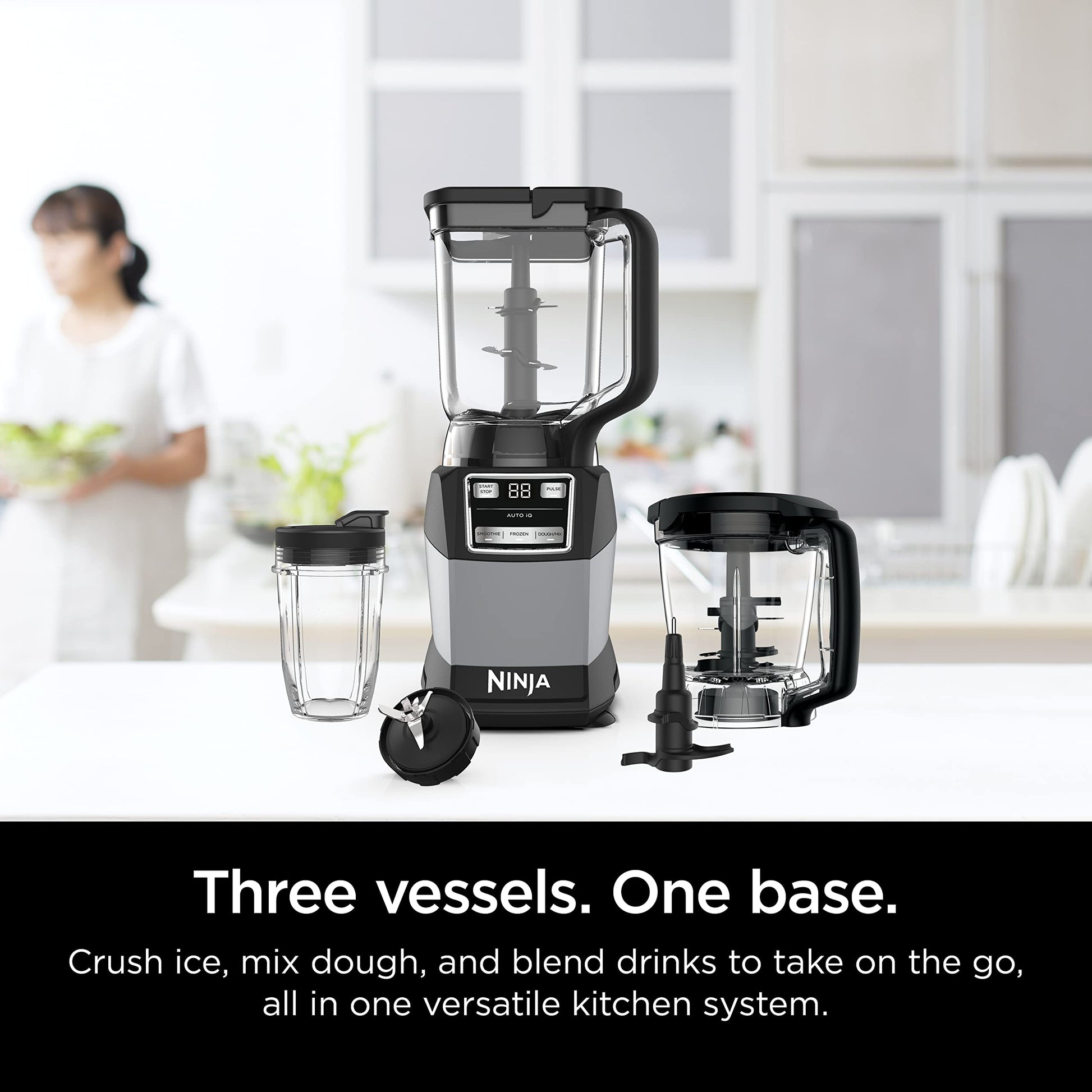 Sistema de Cocina Compacto Ninja Negro Gris con Auto-iQ y Batidora Procesador de Alimentos