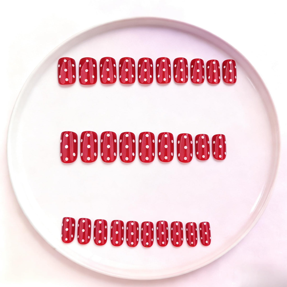 SXVME Uñas postizas de lunares cuadradas medianas, uñas postizas cuadradas en rojo claro, uñas postizas con diseños, lindas uñas postizas de lunares, uñas de gel suave brillante reutilizables para muj