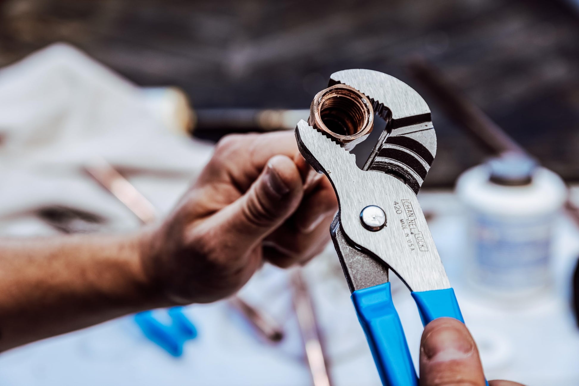 Channellock Juego de 2 alicates de lengüeta y ranura – 9.5 pulgadas, 6.5 pulgadas, alicates de junta de ranura de mandíbula recta | dientes de 90° tratados térmicamente con láser | Forjado de acero de alto carbono | Borde de refuerzo patentado que minimiz