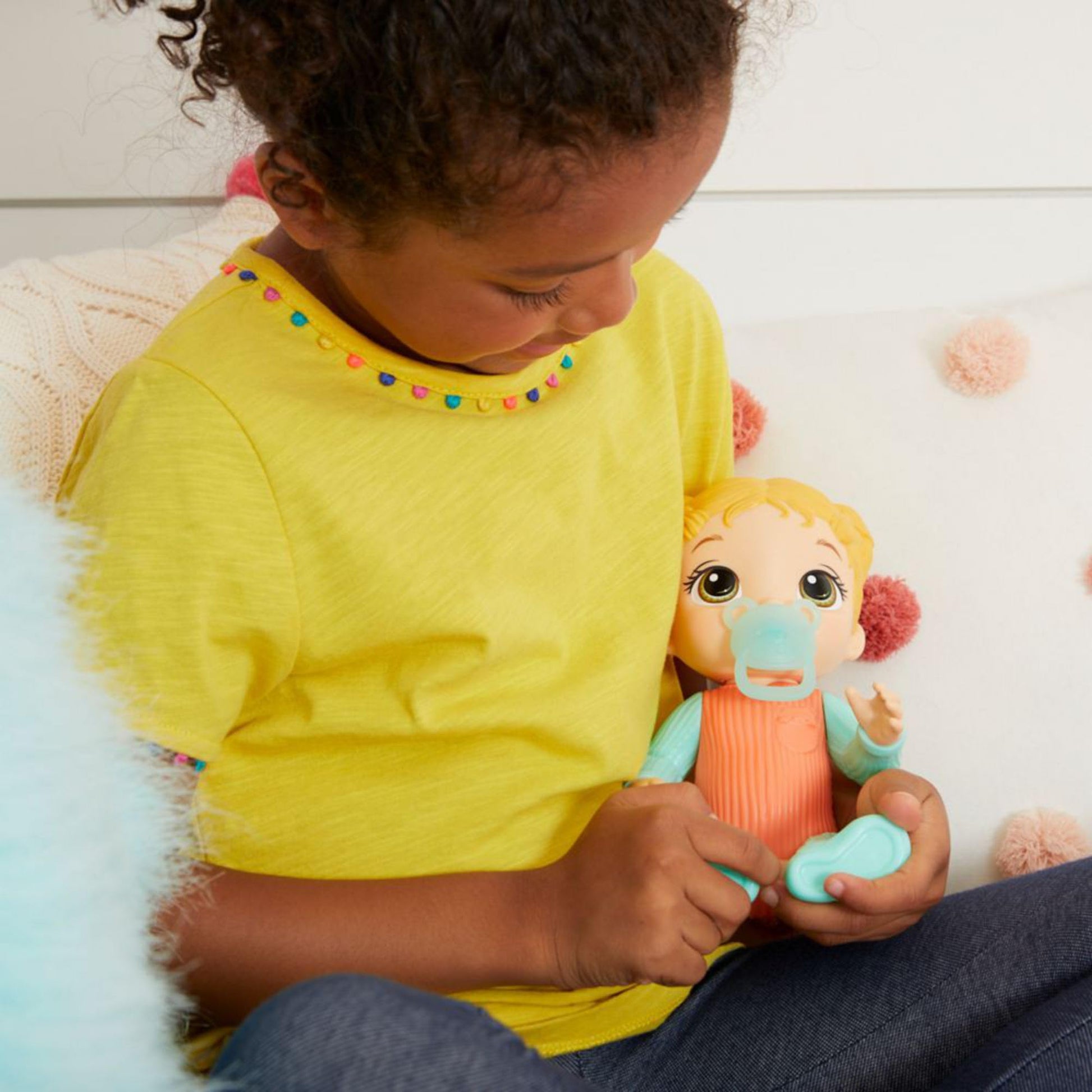 Baby Alive - Sueño y Abrazos - Muñeca de 24 cm con temática de Dormir - Muñeca bebé Lavable, de Cabello Rubio - Edad: A Partir de 3 años