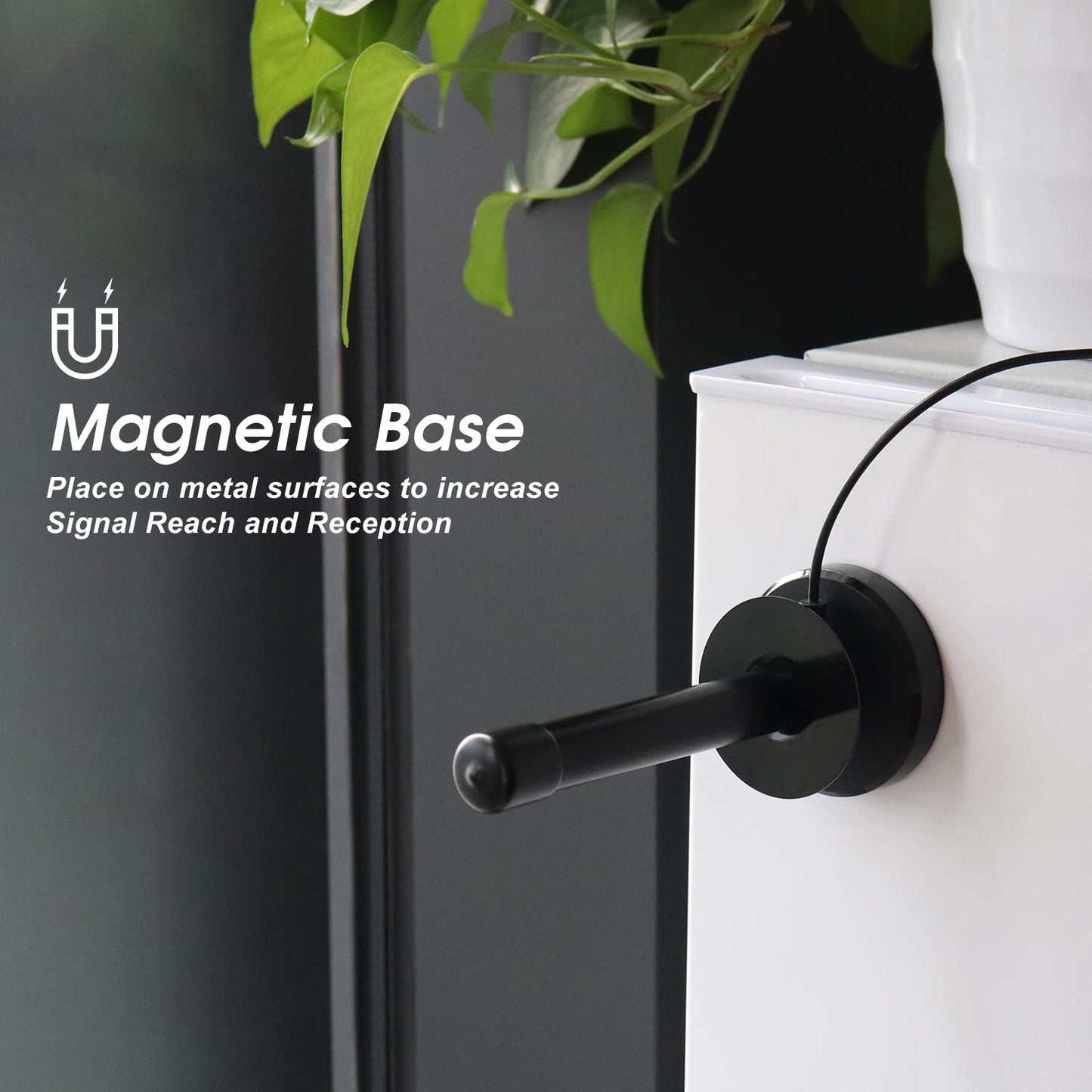 August Antena Digital HDTV DTA250 - Antena de TV portátil de Alta Ganancia con Base magnética y Cable coaxial - Alcance de 75 Millas