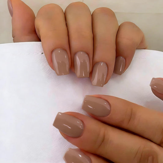 SXVME Uñas postizas cortas de gel suave y natural para mujer, reutilizables, 30 unidades, color marrón topo, con pegamento tipo ataúd, brillantes y sencillas, cuadradas.
