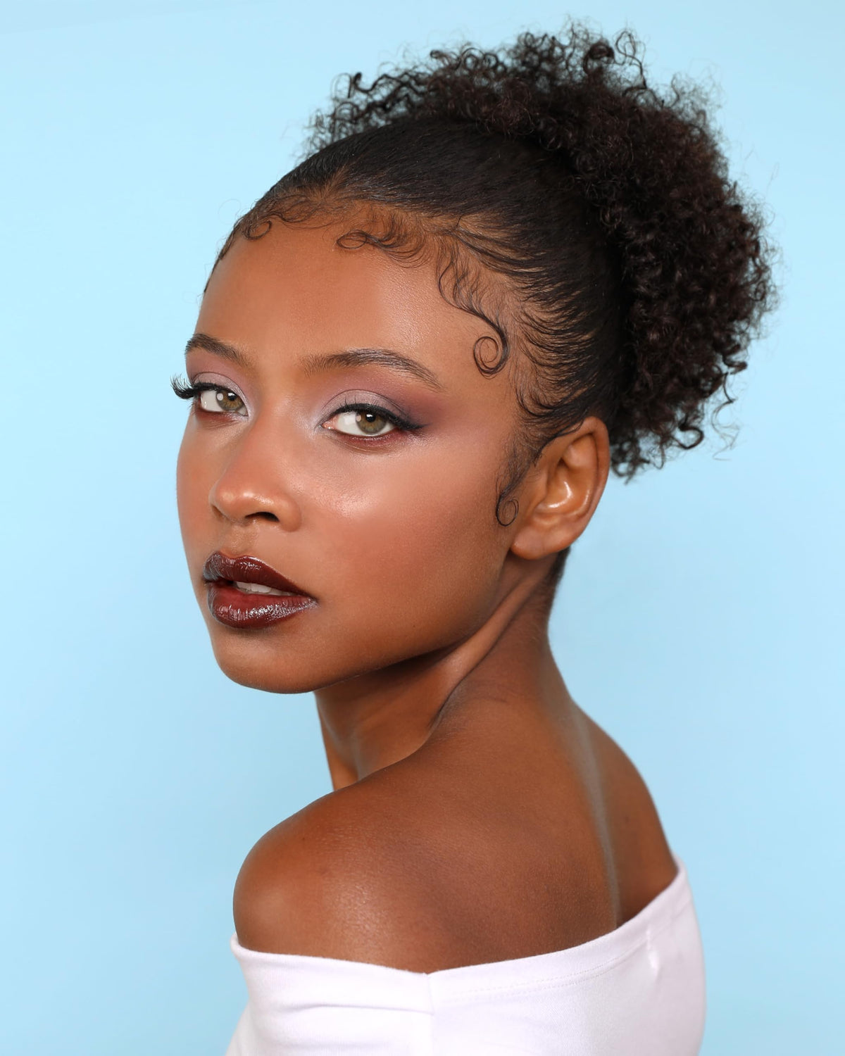 MOIRA CHIC SATIN LIPSTICK (007, INSPIRE)