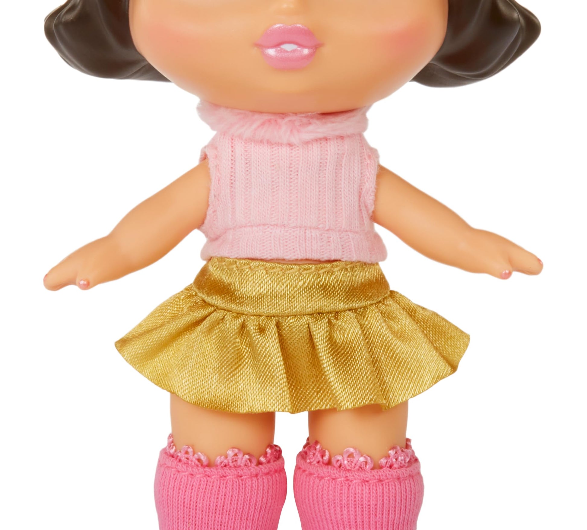 Bratz Babyz Runwayz - Dana - 1 Muñeca de Moda Coleccionable con Conjunto Elegante, Muñeca Bebé con Collar Que Funciona como Llavero - Juguete Infantil - Ideal para Niños y Niñas Mayores de 6 Años
