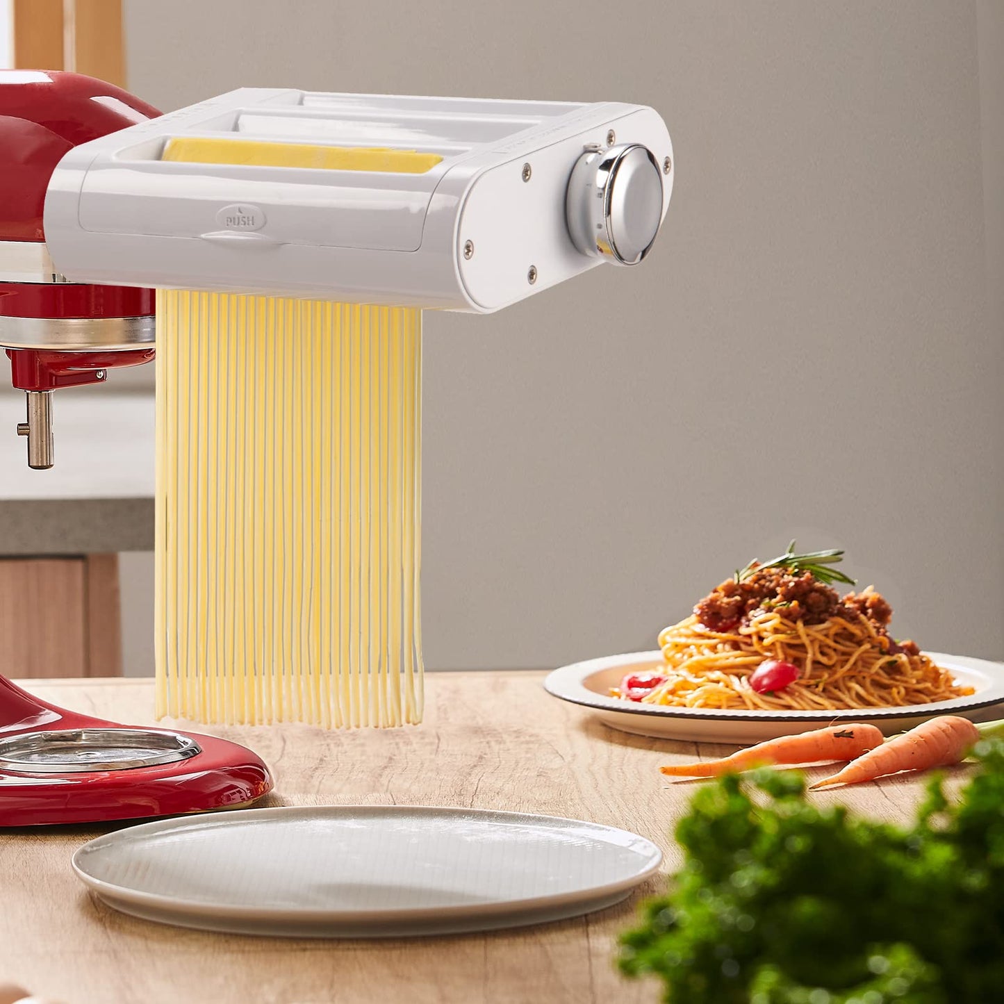Antree Juego 3 en 1 para batidoras KitchenAid incluye rodillo de hoja de pasta, cortador de espaguetis, accesorios para cortador de fettuccine y cepillo para polvo de limpieza