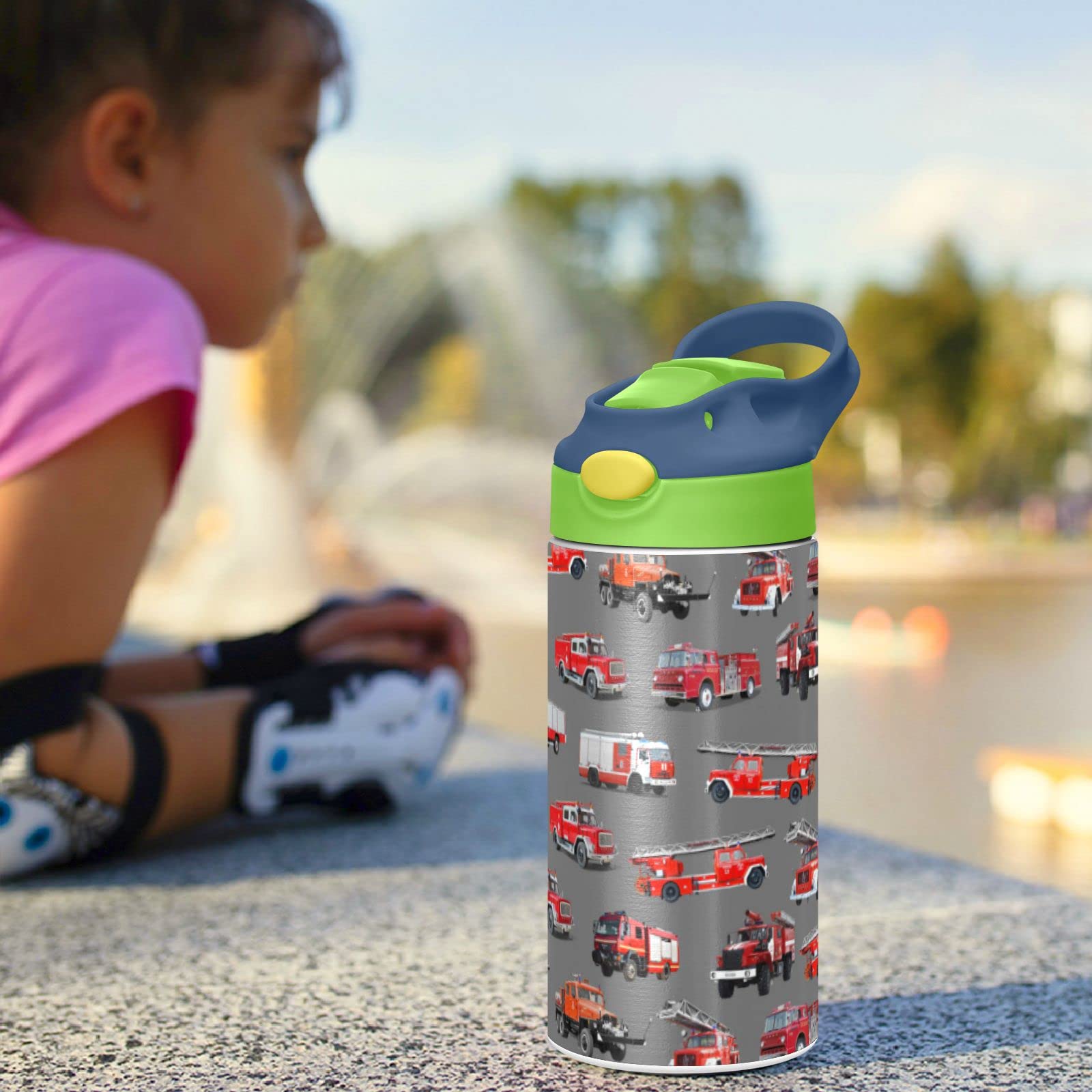 Botella de agua de acero inoxidable para niños, botella de agua aislada al aspiradora de acero inoxidable de 12 onzas para niños y niños, botellas aisladas al aspiradora de doble pared (coche de