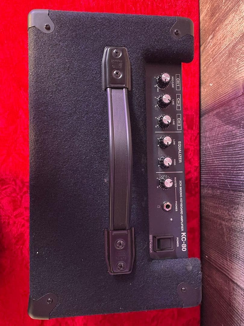 Amplificador Roland KC-80 Compacto