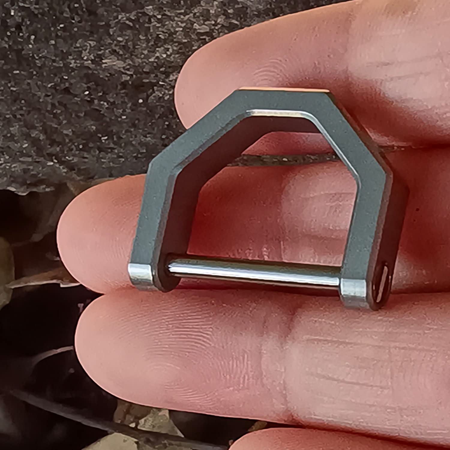 Llavero de titanio en forma de D con grillete de tornillo, llavero de llave de coche, hebilla D para llavero (pequeño)