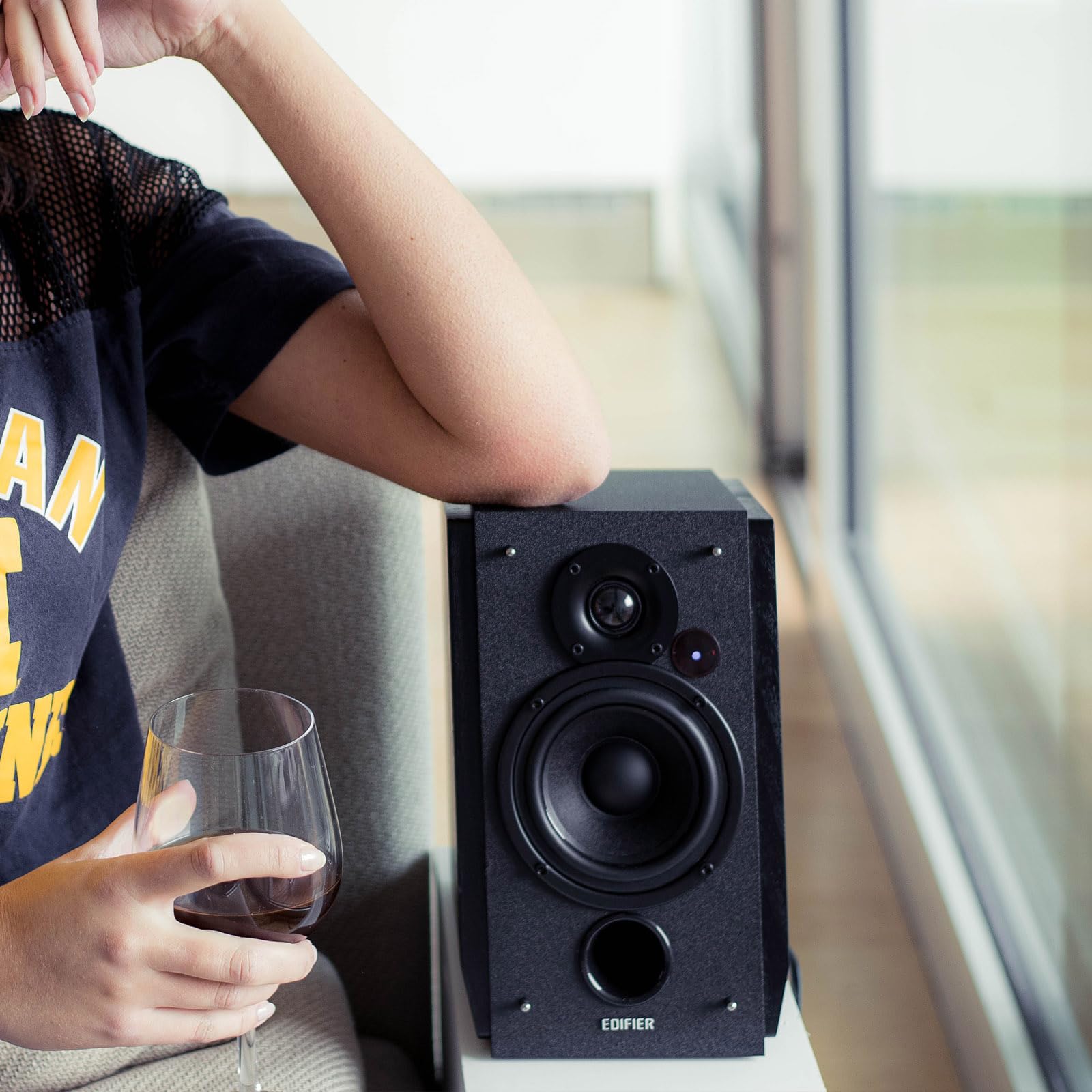 Altavoces de Estantería Edifier R1850DB Negros con Bluetooth y Entrada Óptica