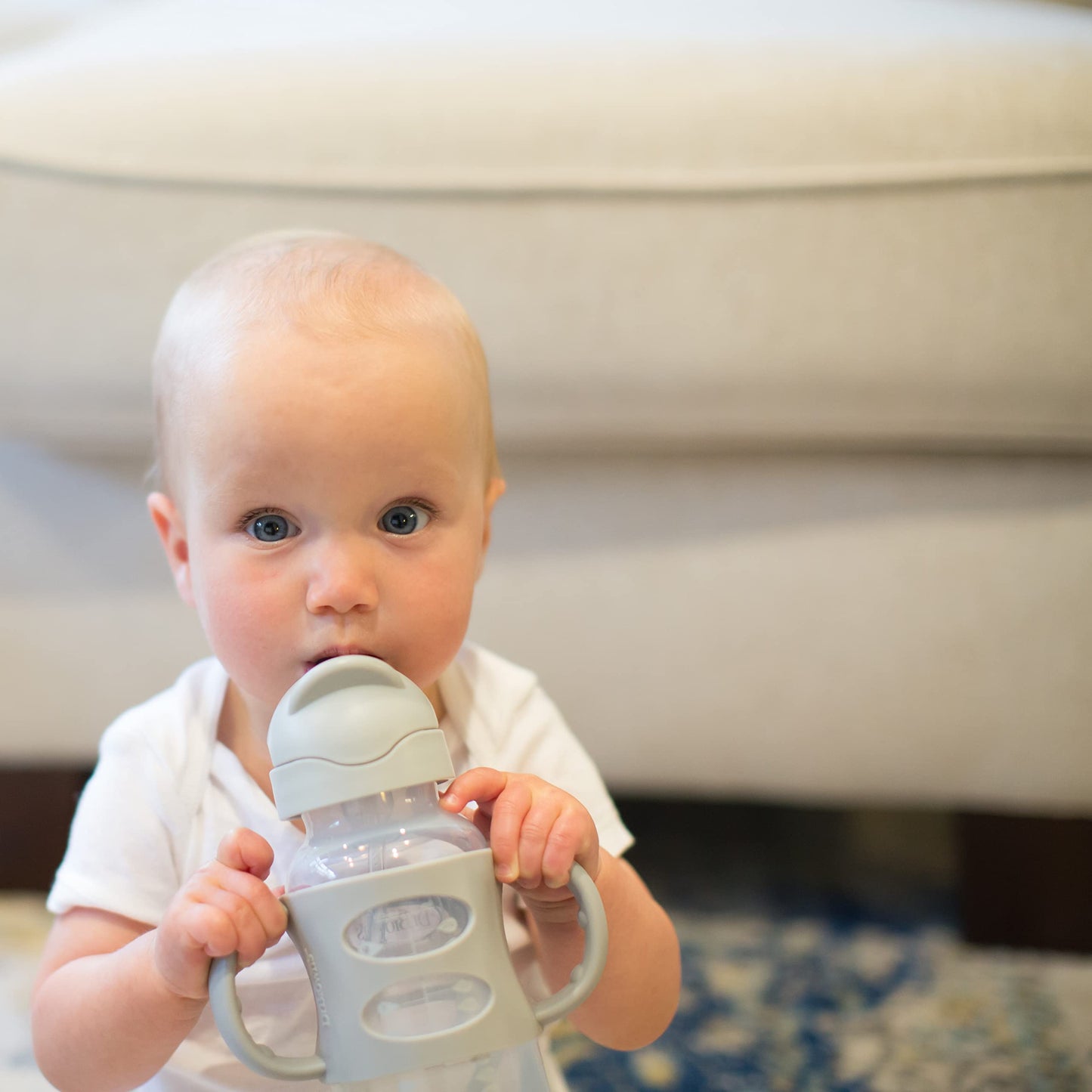 Botellas Con Sorbete de Cuello Ancho Dr. Brown's Grises y Verdes con Mangos de Silicona 9oz 2-Pack