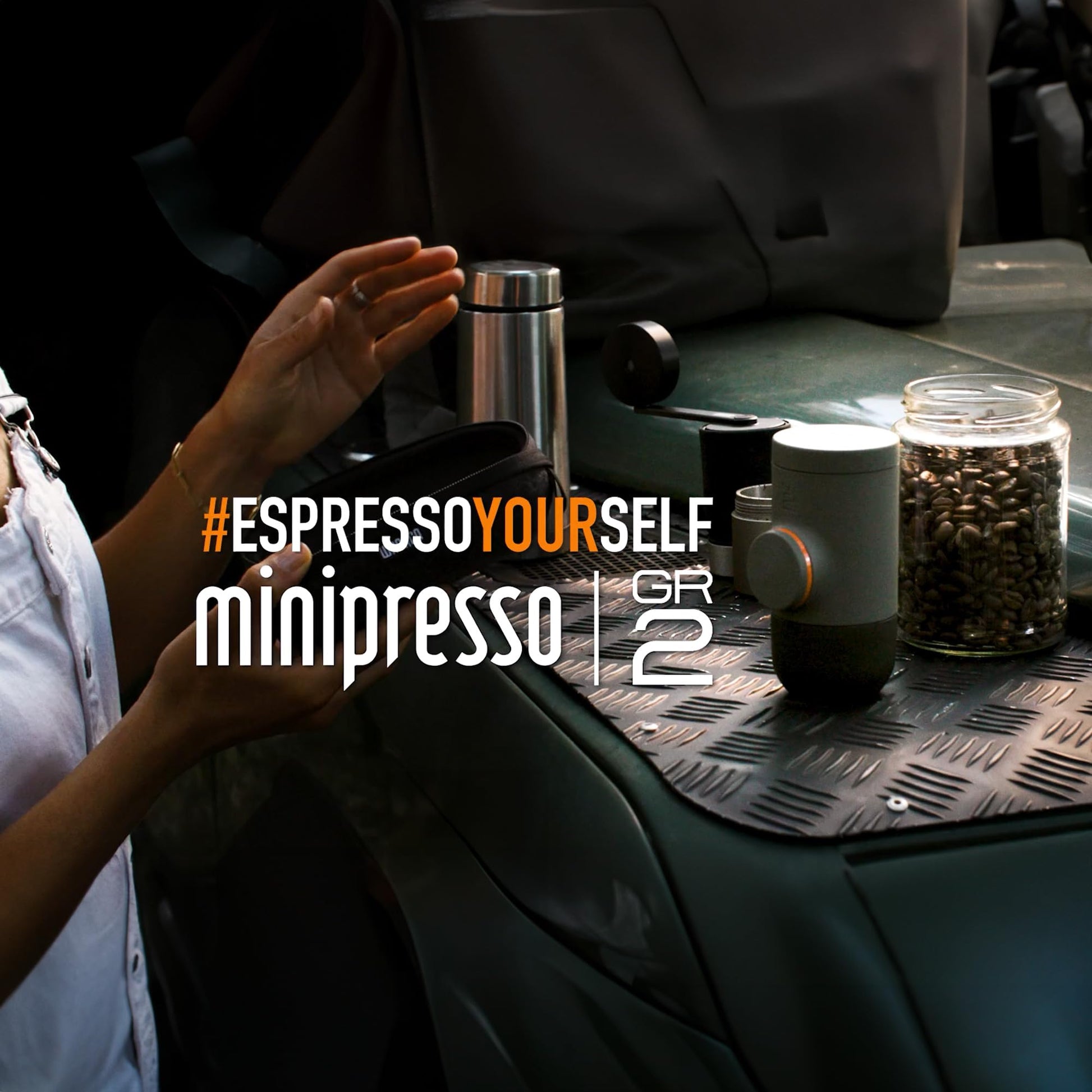 WACACO Minipresso GR2 - Cafetera de café molido compatible con máquina de café molido, portátil de 18 bares operado manualmente, cafetera espresso sobre la marcha, ultra pequeña para viajes, camping,