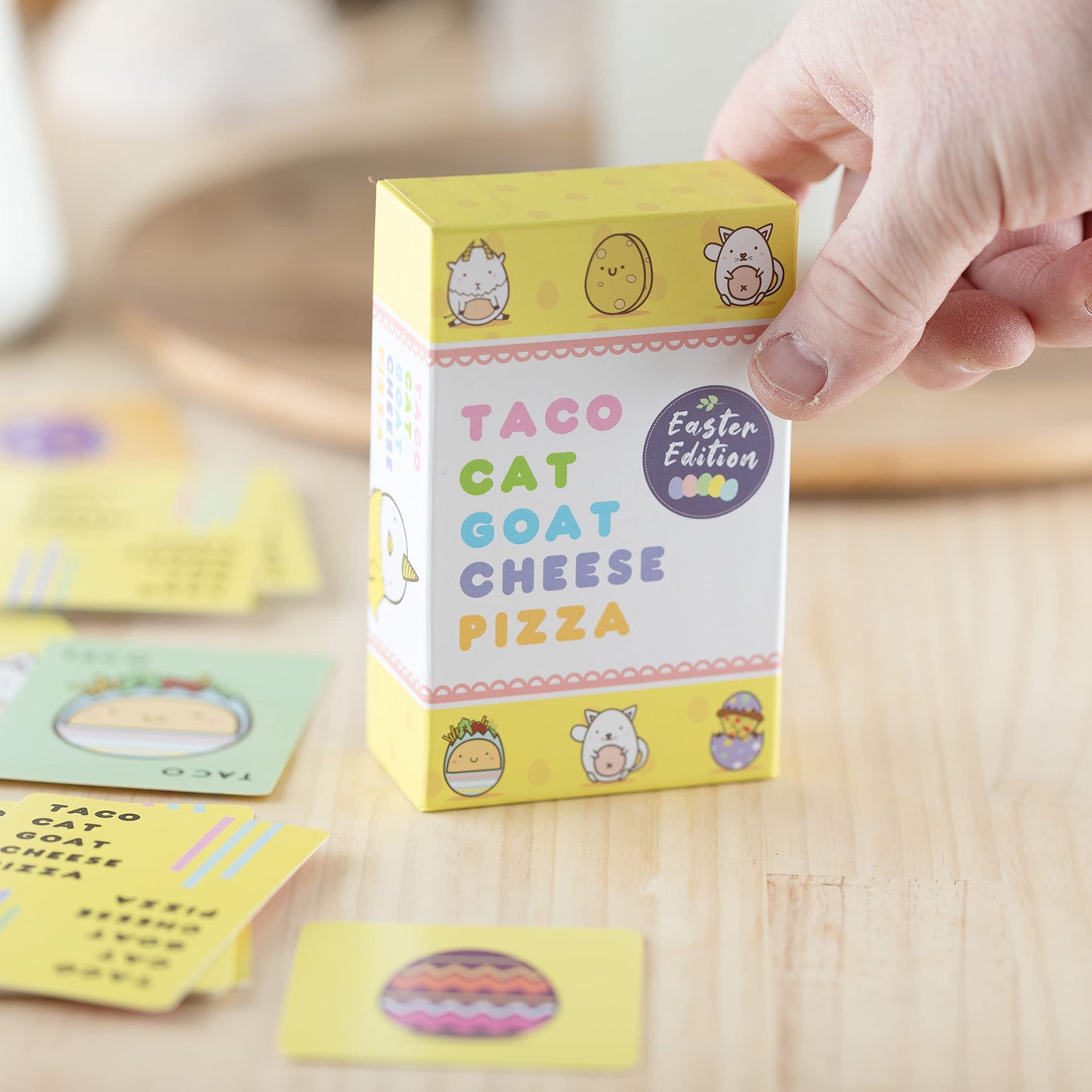 Juego de Cartas Dolphin Hat Games Edición Pascua Taco Cat Goat Cheese Pizza para Todas las Edades