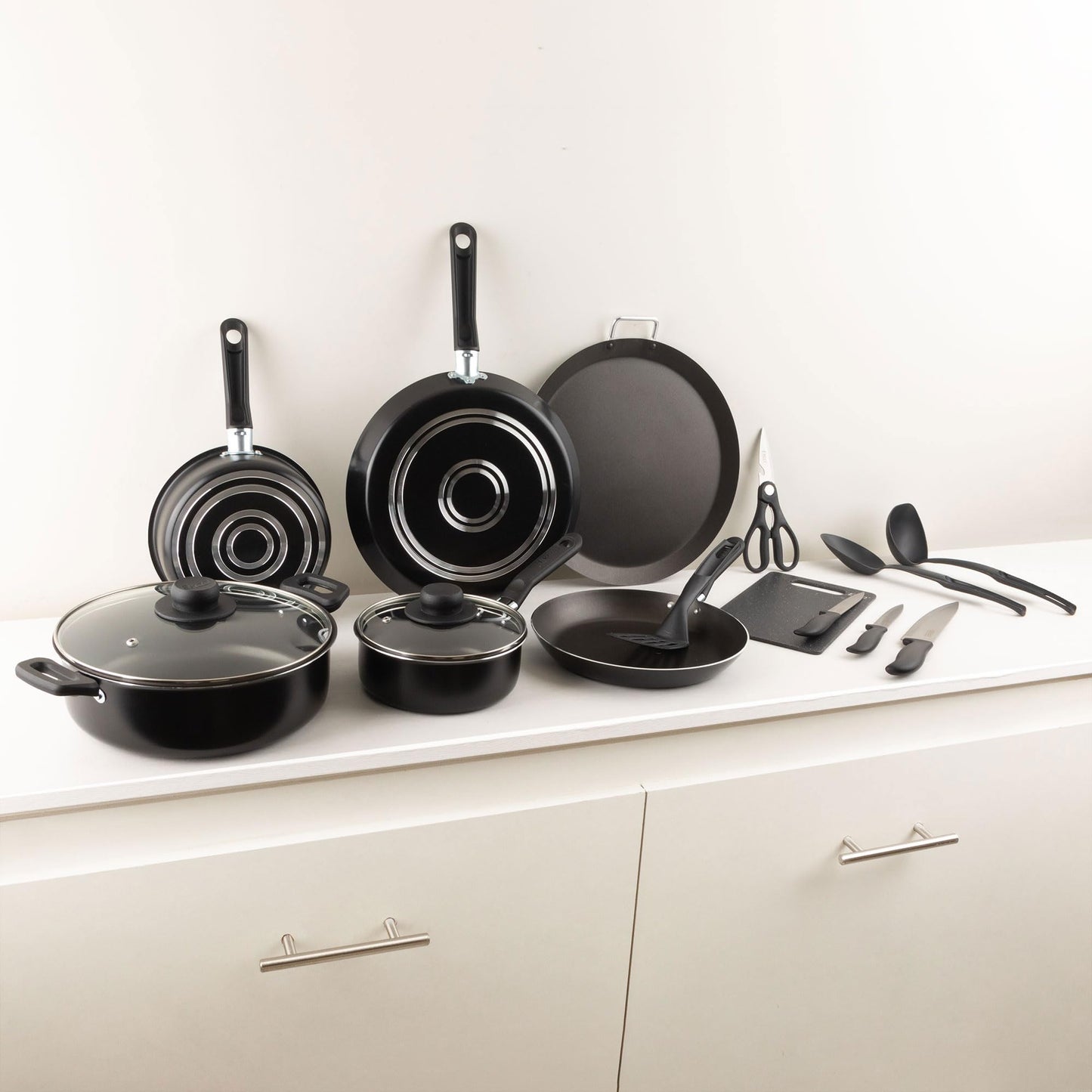 Batería de Cocina Ekco Negro Antiadherente 32 Piezas