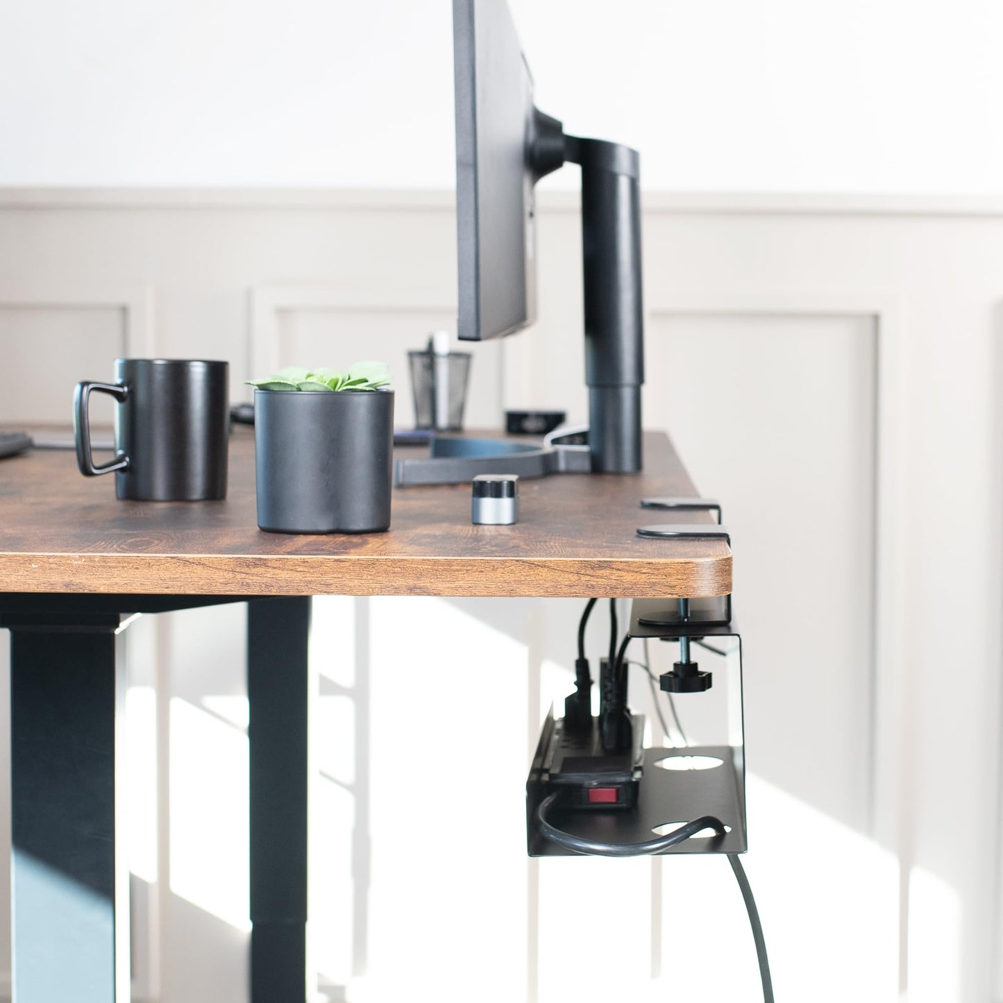Vivo - Sistema de charola de alimentación con Abrazadera de Acero de 17 Pulgadas para Escritorio, Organizador de Cables sin gestión de Taladro, enrutamiento de Cables fácil, Negro, DESK-CM6L-B
