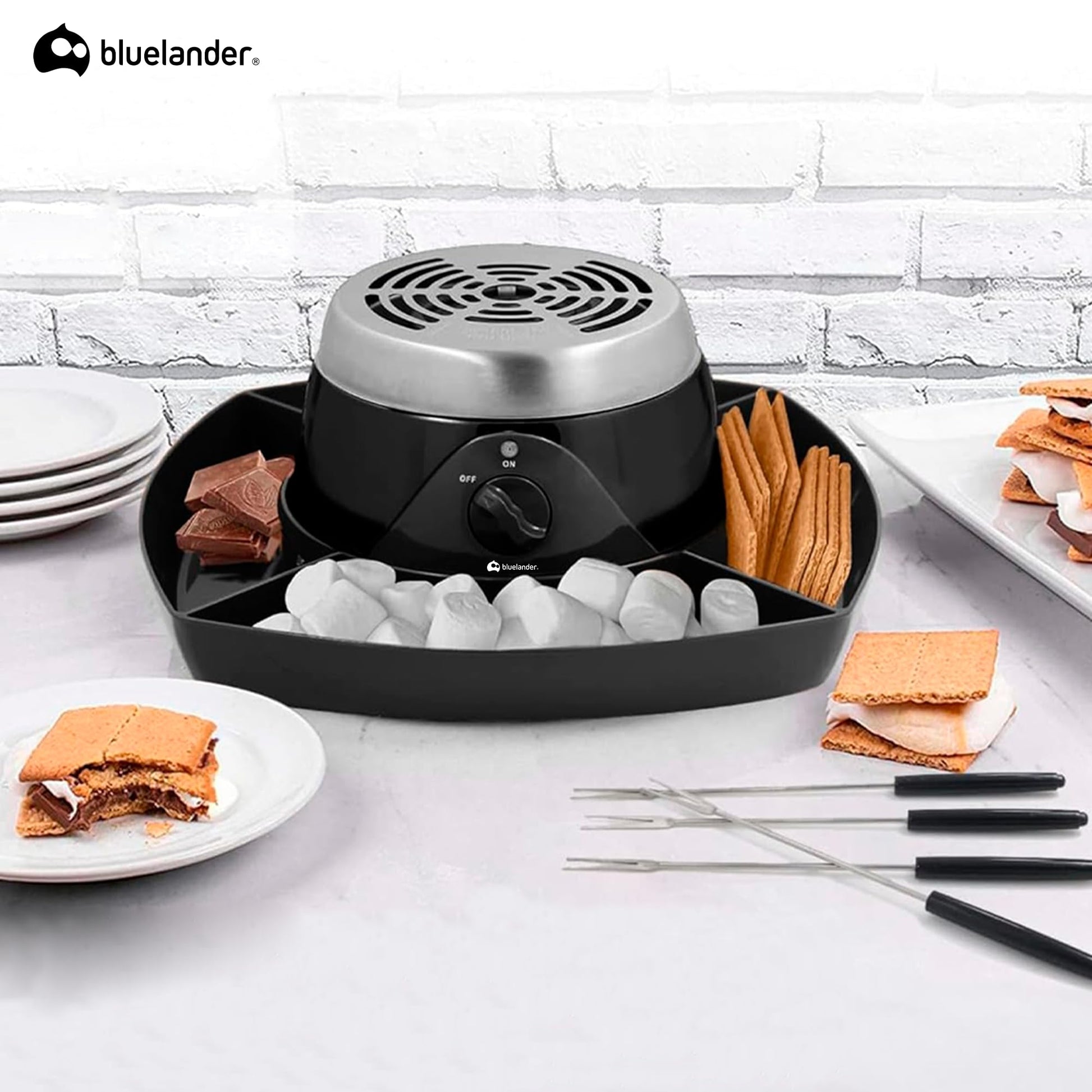 Bluelander Smores Maker, Mesa Electronica Para Interiores, Máquina Eléctronica de Acero Inoxidable, 4 Bandejas Desmontables, Cuatro Tenedores de Asado, Facil de Limpiar, Tostador de Malvaviscos