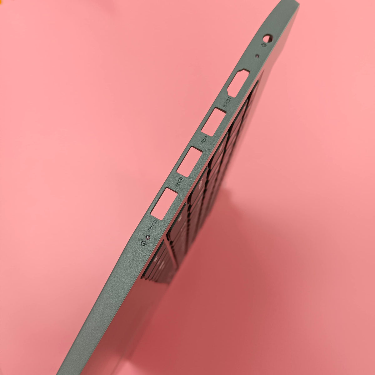 Funda Superior de Reposamuñecas con Teclado y Panel Táctil Lenovo IdeaPad 3 Oro sin Retroiluminación