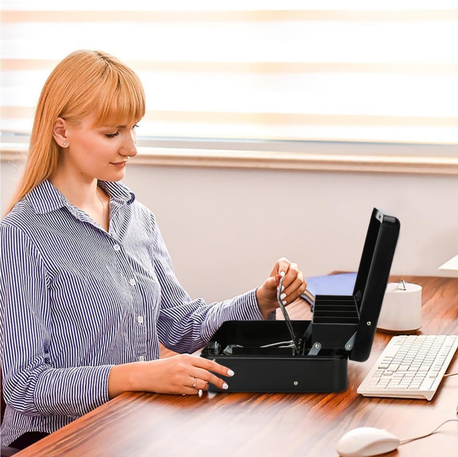 Caja de Seguridad Timotech Grande de Metal con Bandeja para Dinero