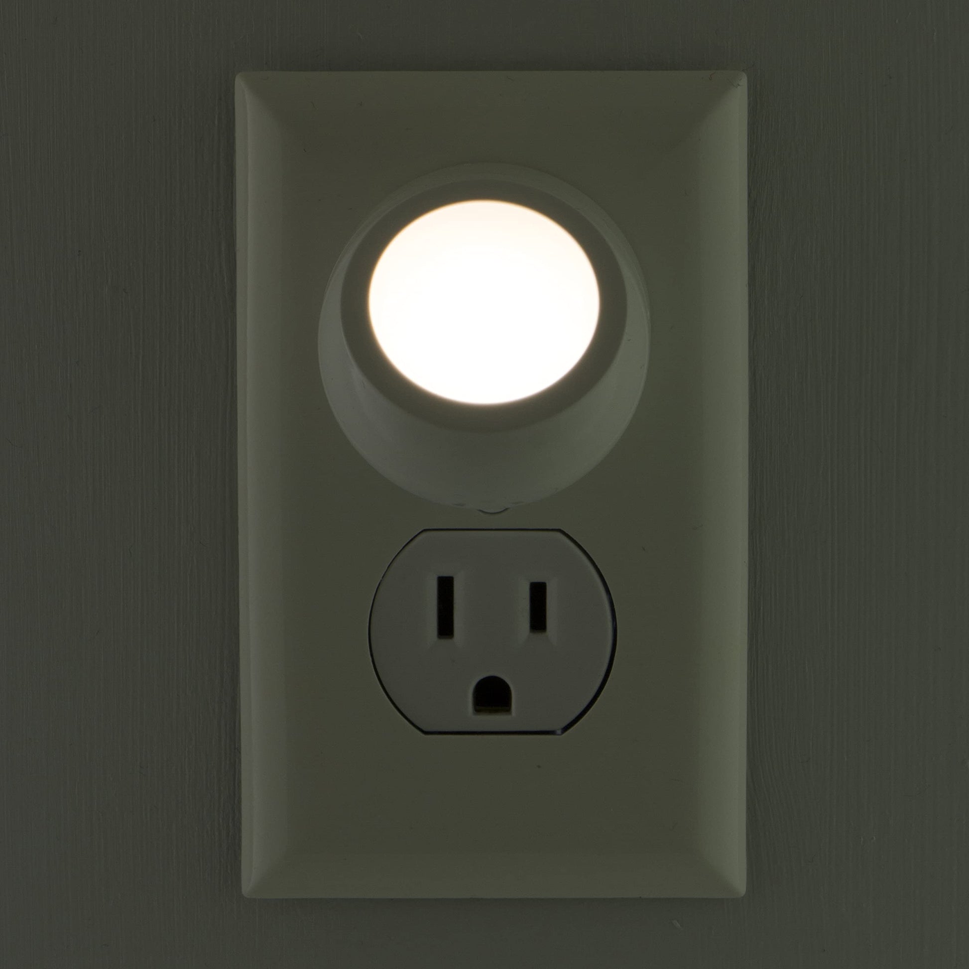GE 30966 Luz nocturna LED con enchufe, 2 Pack- 360 Degree Light, Blanco