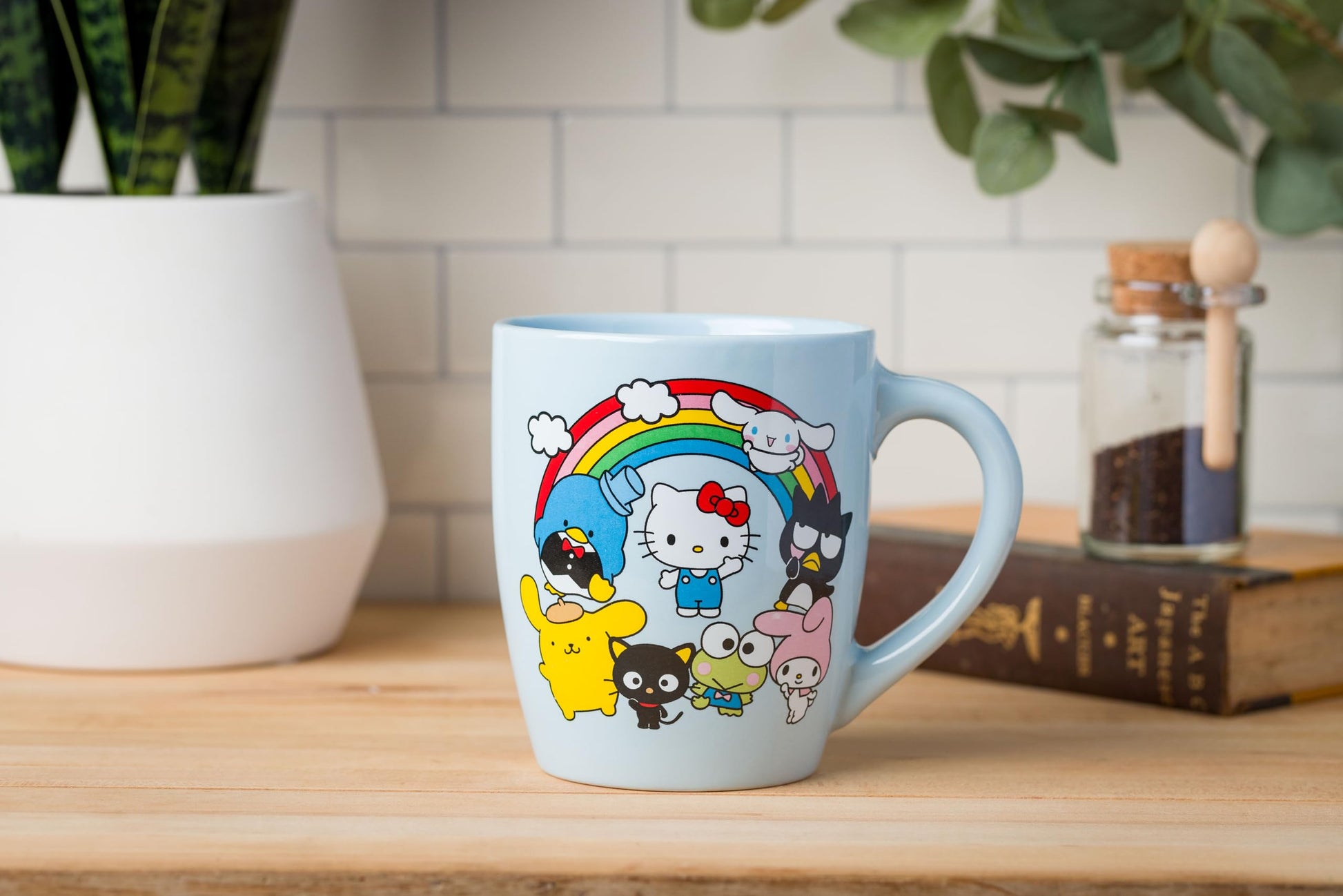 Taza de Cerámica Jumbo Silver Buffalo Arcoíris 25 Onzas Sanrio Hello Kitty y Amigos