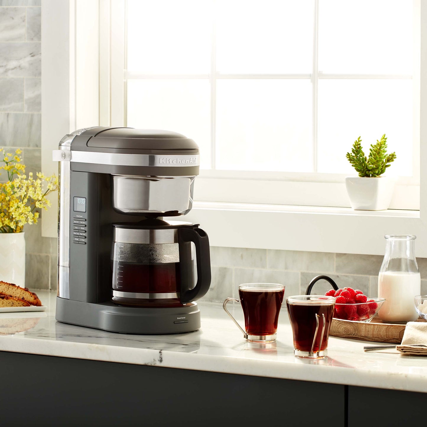 KitchenAid KCM1209DG Drip Coffee Maker, 12 Cup, Matte Charcoal Gris