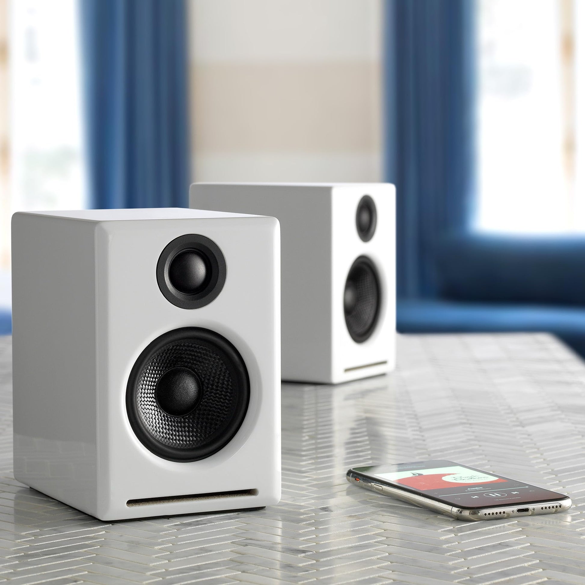 Audioengine Altavoces de Escritorio inalámbricos Bluetooth A2 Plus: Altavoces de computadora de 60 W para música y Juegos