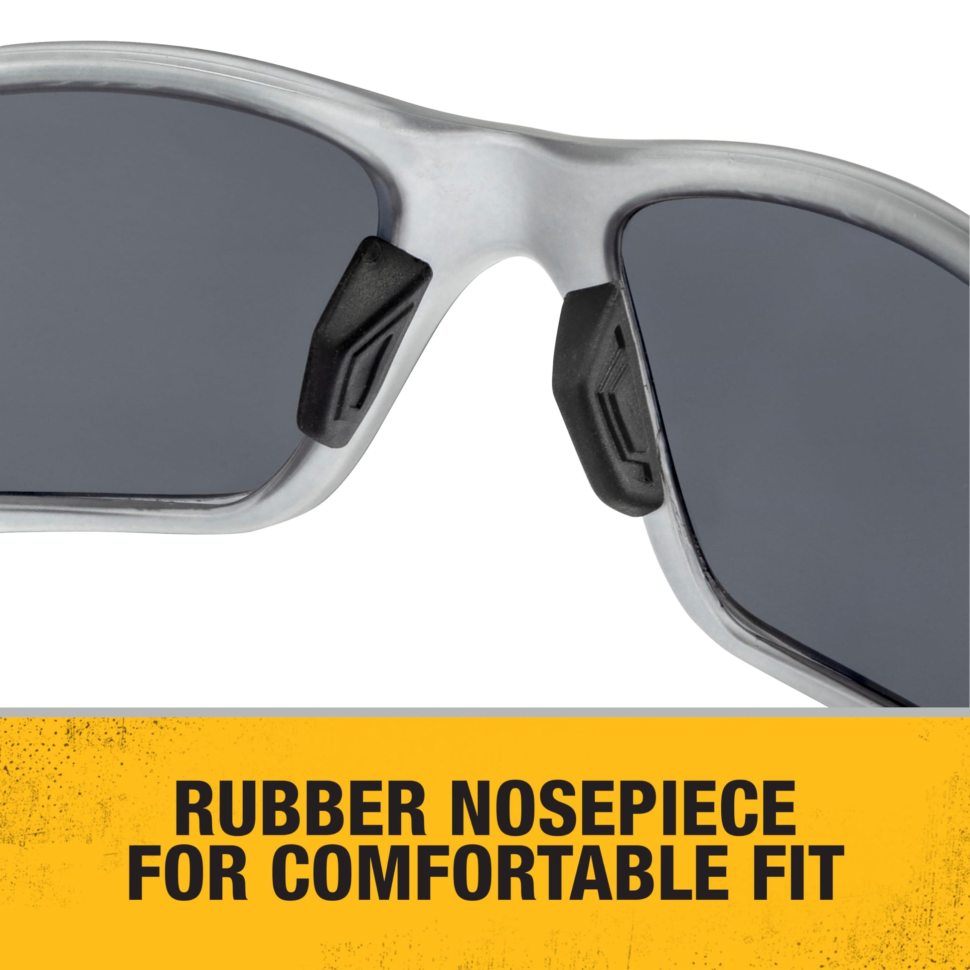 DEWALT DPG112-2D Miter™ anteojos de seguridad antideslizantes con ventilación premium – Lente ahumada – Marco y lentes ventilados – Patillas de goma y pieza nasal – 1 par