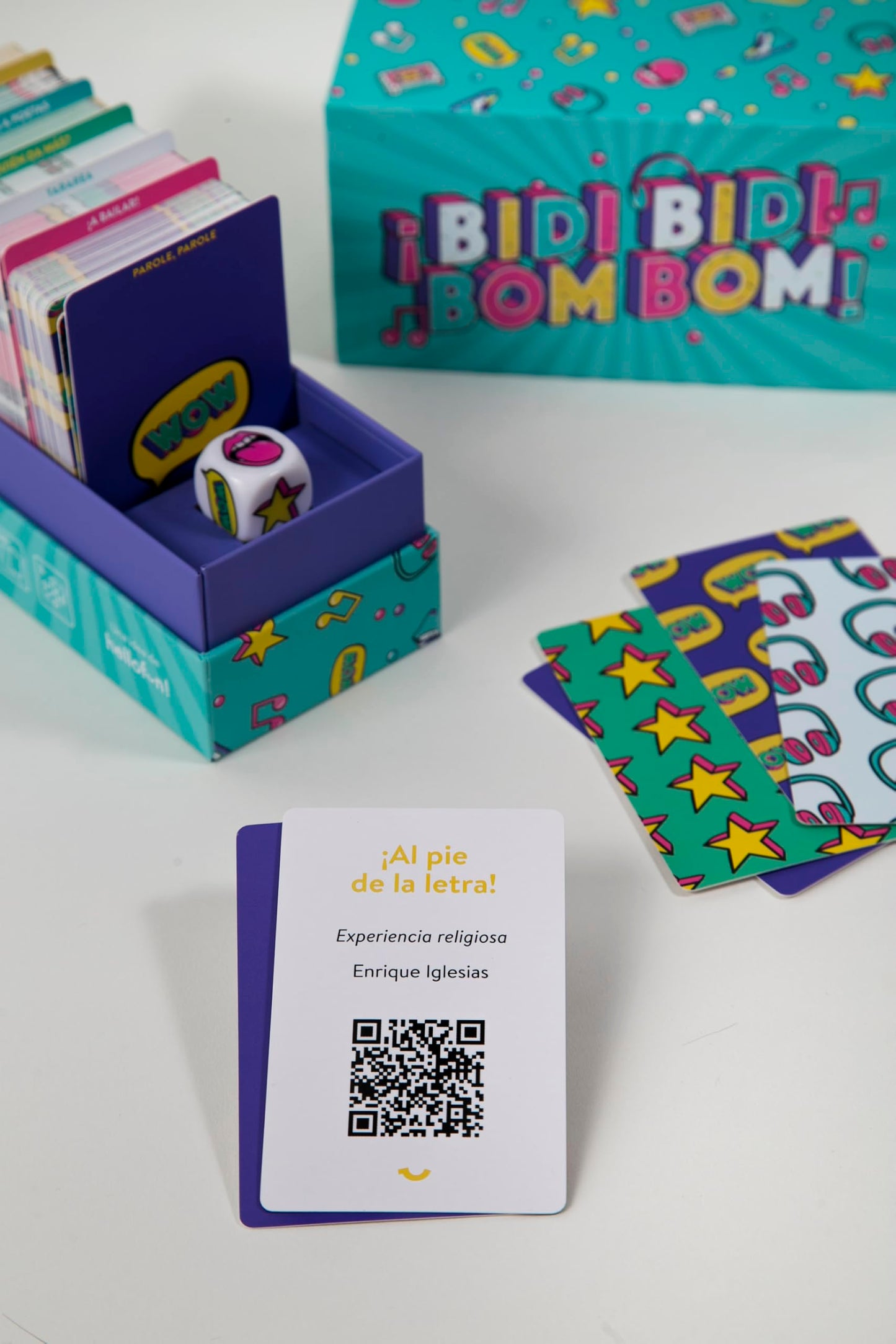 Hellofun! Bidi Bidi Bom Bom, el Juego de Mesa y Regalo Perfecto para los Amantes de la música: ¡Casi 200 Pruebas para Poner a Prueba tu Talento!