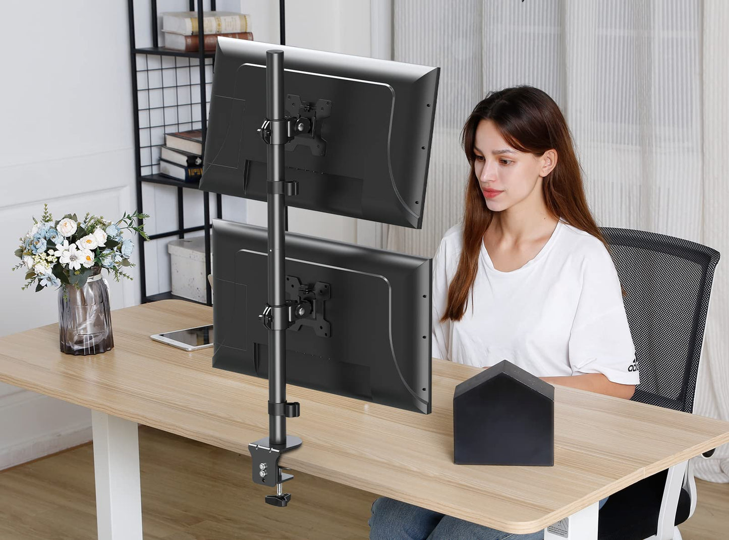 Soporte Vertical para Monitor Doble MOUNT PRO Ajustable y Giratorio para 2 Monitores de hasta 32 Pulgadas