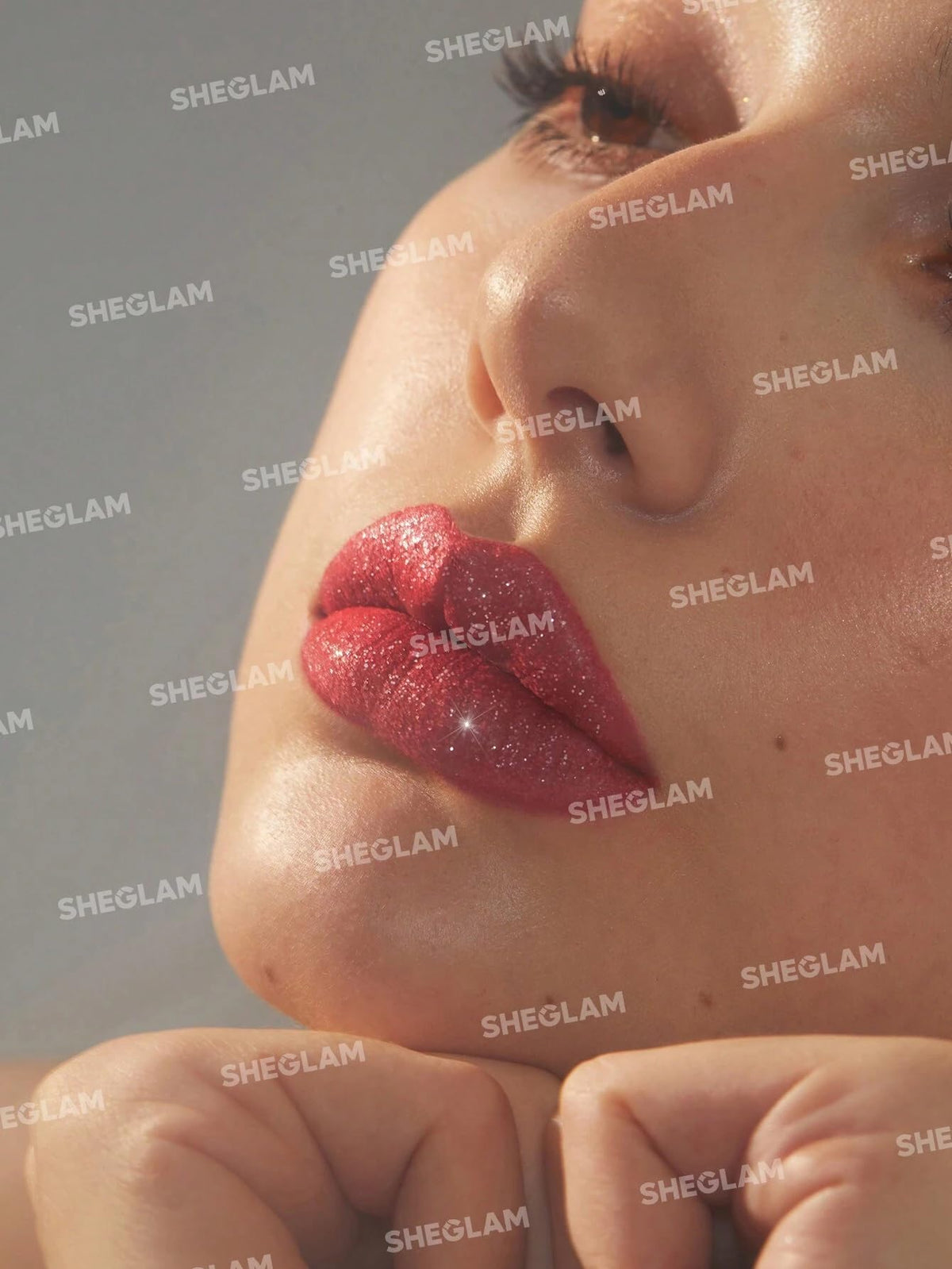 Lip Dazzler Glitter Kit - Red Carpet by Sheglam for Women - 4 Pc 0.059oz Glitter, 0.007oz Lip Liner, 0.038oz Lip Gloss, Brush
