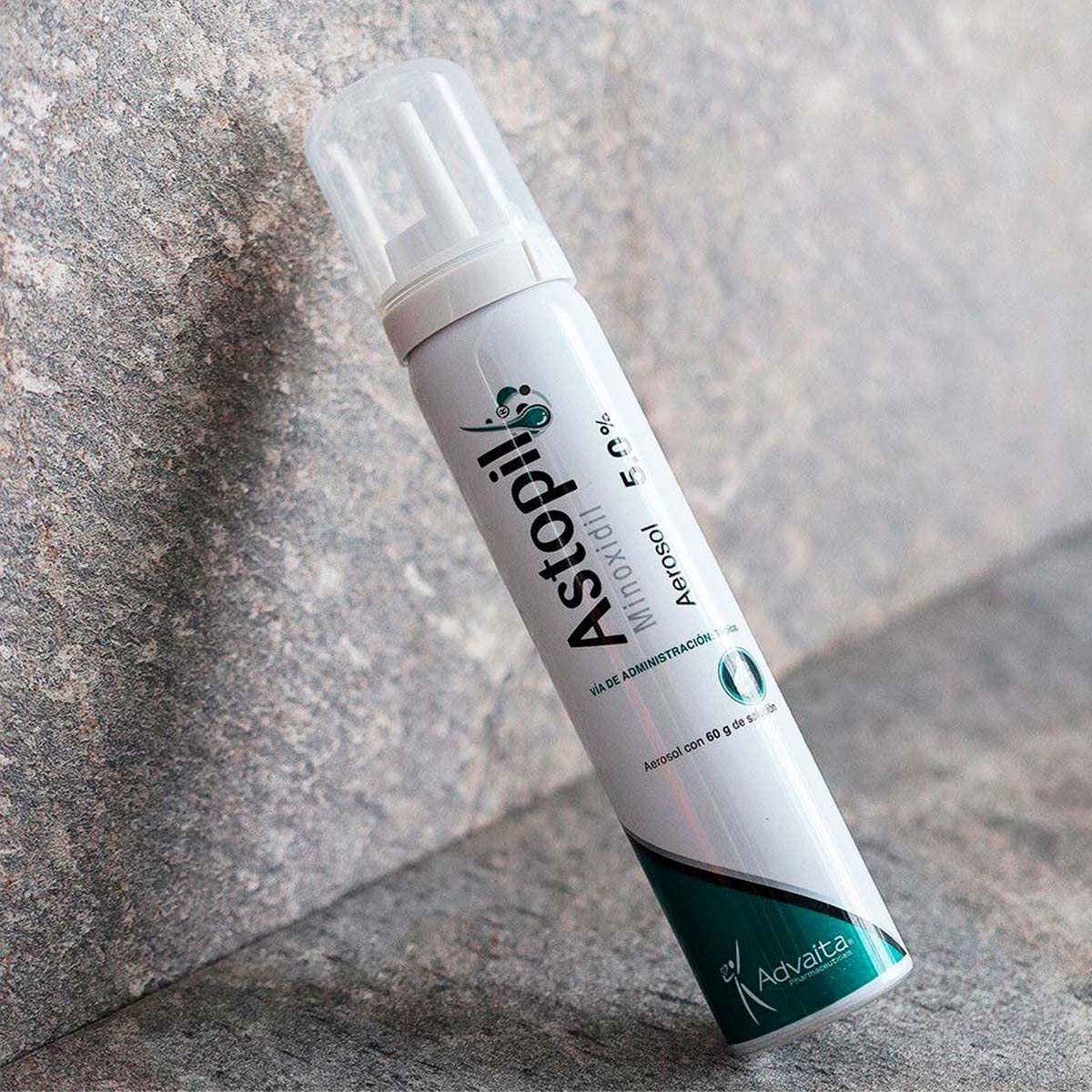 Espuma Minoxidil 5% Advaita Astopil Sin Aroma Blanca para Tratamiento de Alopecia y Hipotricosis