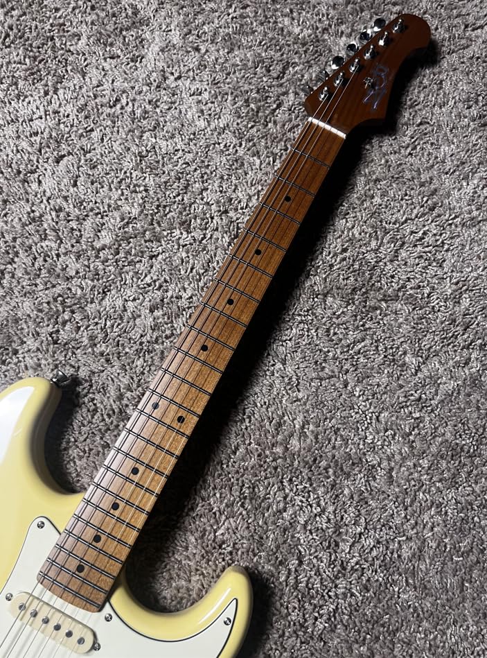 Jet Guitars JS400 VYW Strat Guitarra, pastillas HSS Alnico, cuerpo de madera de tilo maciza, cuello de arce tostado, trémolo de 2 puntos