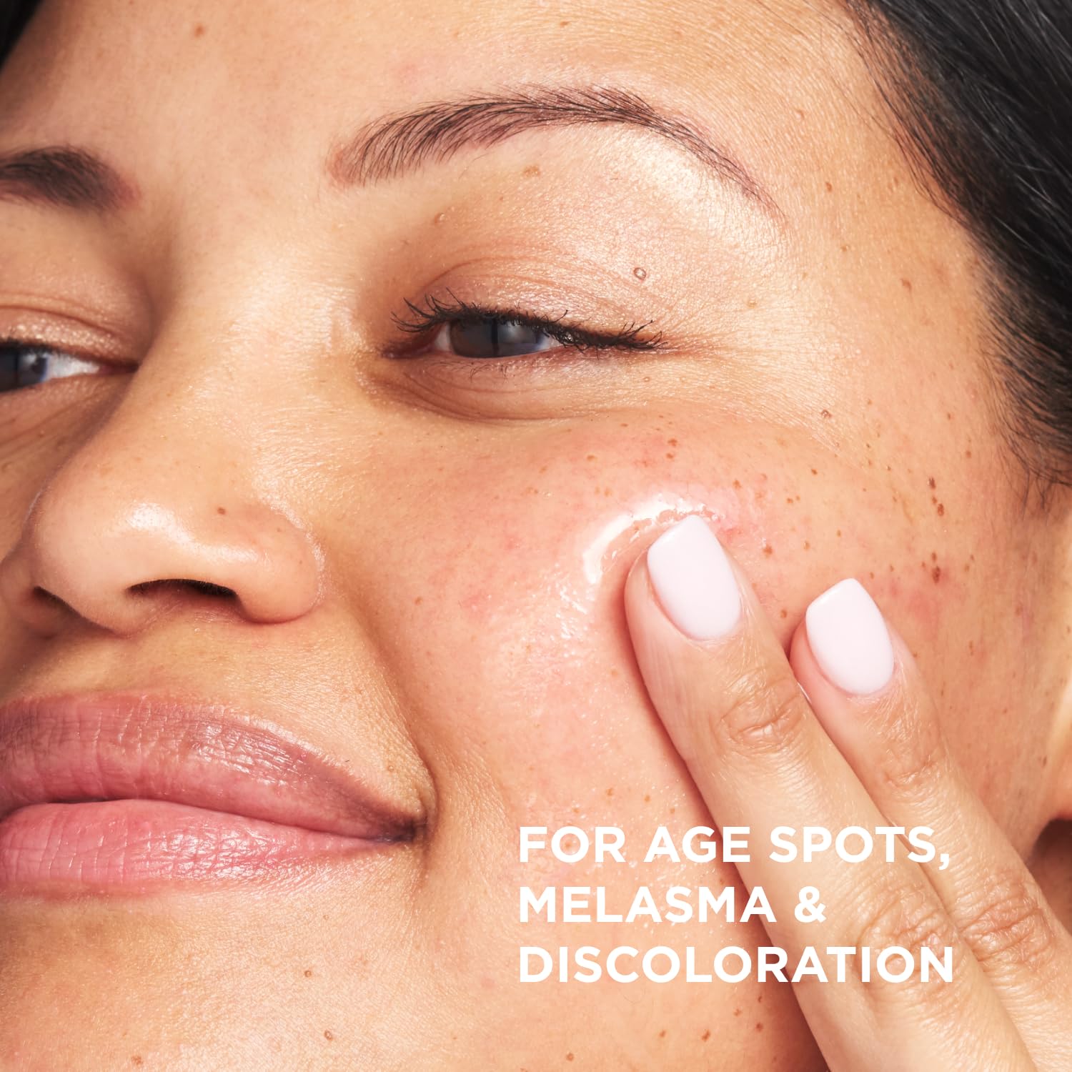 It Cosmetics Bye bye Dark Spots, Serum, Suero 4% Niacinamida Reduce las Manchas Oscuras y Mejora la Textura de la Piel en 8 Semanas, con 1% de Vitamina C Etílica, Todo Tipo de Piel, 30 ml