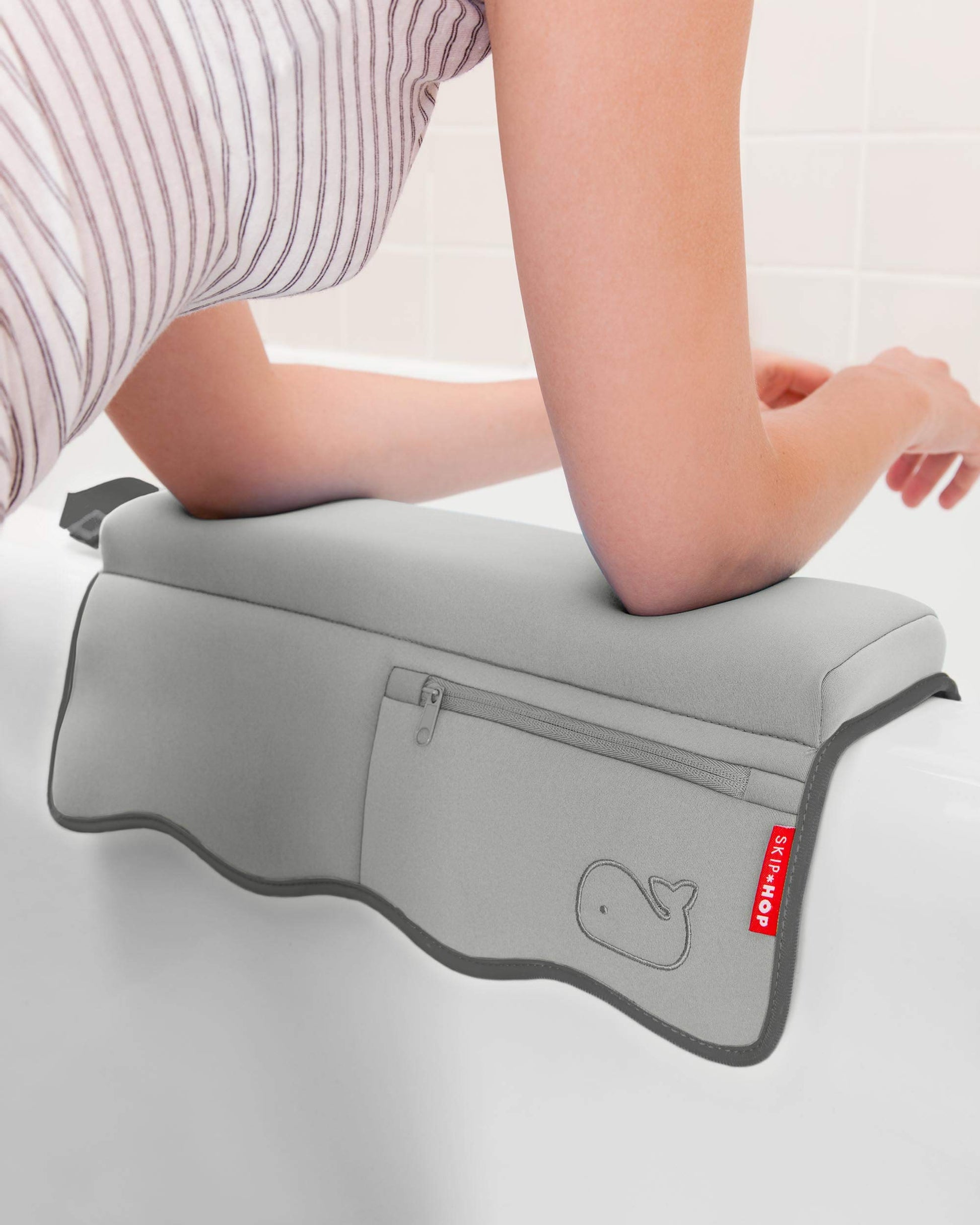 Juego de Baño Skip Hop Gris Moby con Cuatro Productos Esenciales para Bebé