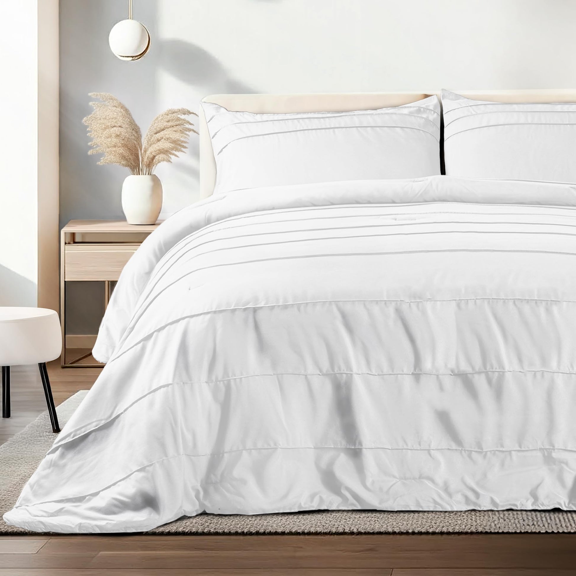Juego de Edredón Dreamlab Blanco Reversible Plisado Ultra Suave Hipoalergénico King Set 3 Piezas
