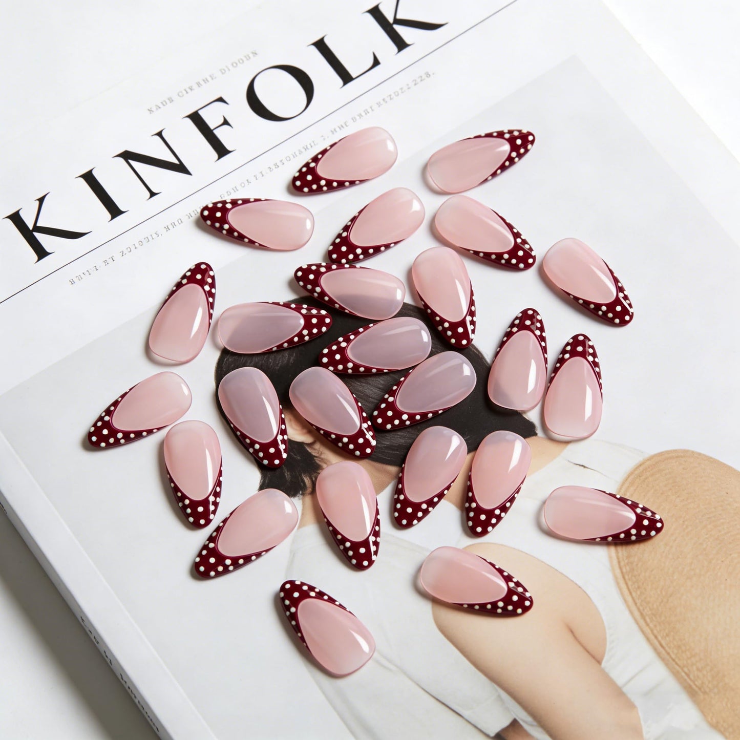 SXVME Uñas francesas color rojo burdeos con punta almendra, uñas postizas con lunares medianos, uñas postizas con diseños, lindas uñas postizas con lunares blancos, uñas postizas reutilizables de gel