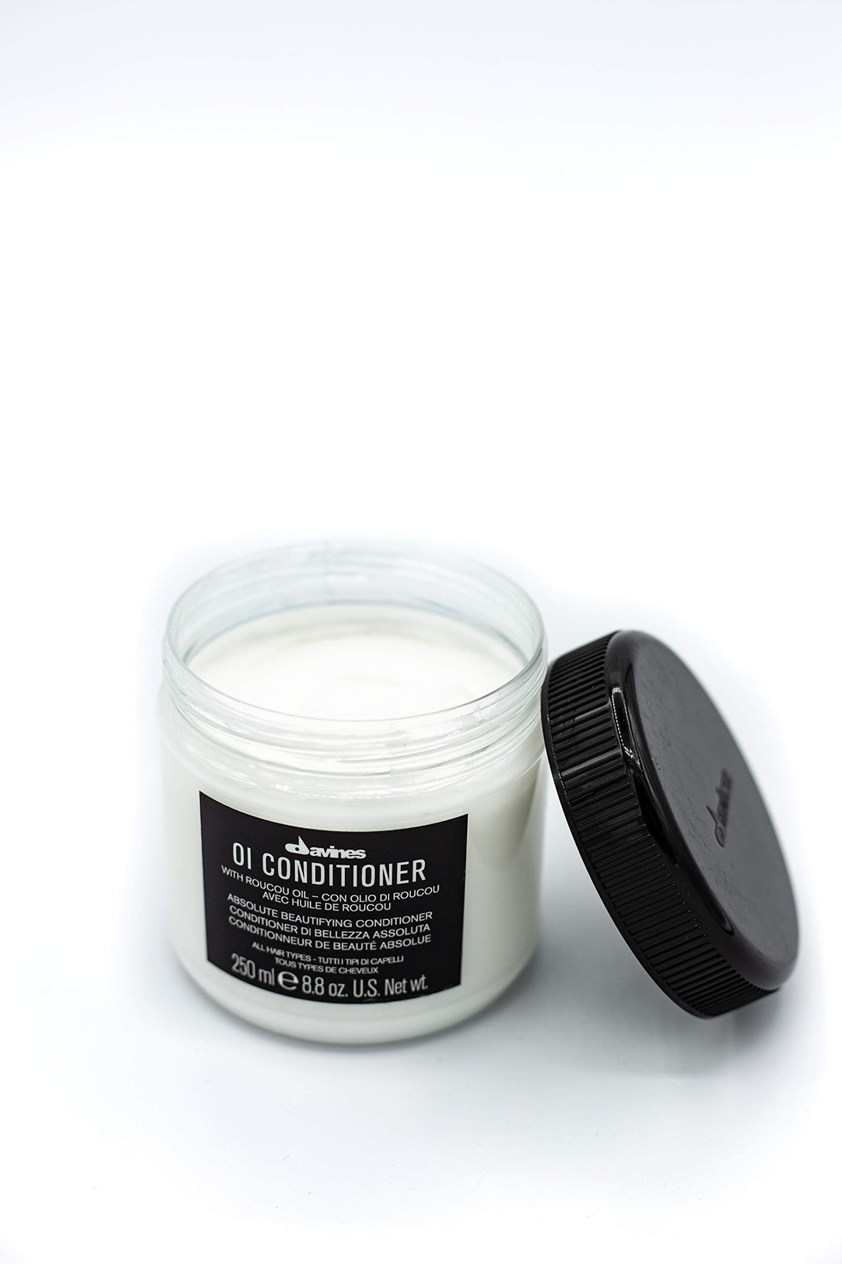 Acondicionador Davines OI 8.8 Onzas Líquidas