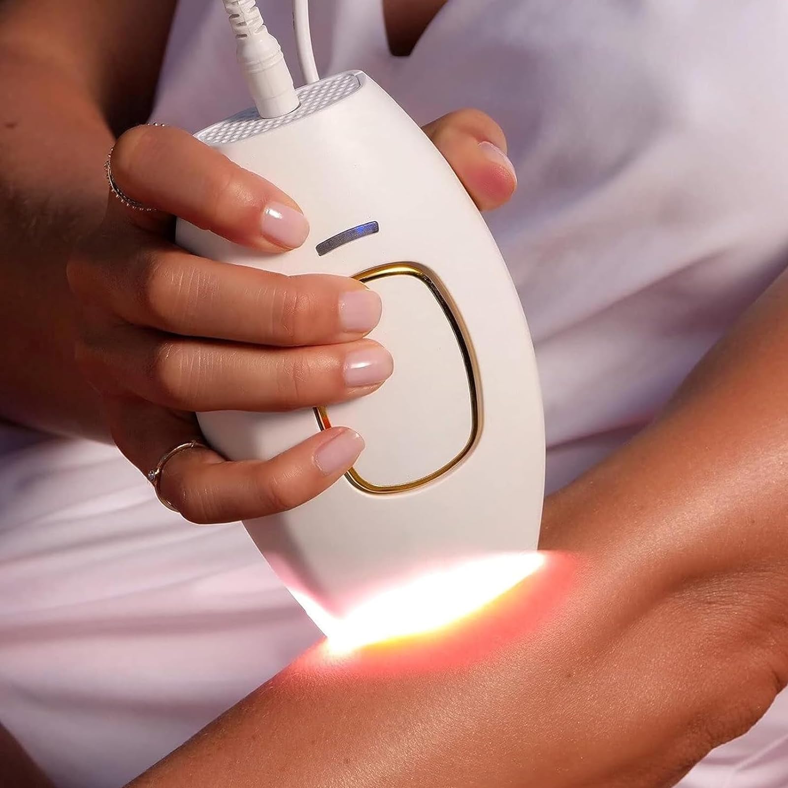 IPL Depiladora de Luz Pulsada - Mini Sistema de Depilación, Flashes Depilación Láser para Mujeres, Depiladora Portátil sin Dolor para Cuerpo, Axilas, Piernas, Línea de Bikini (Blanco)