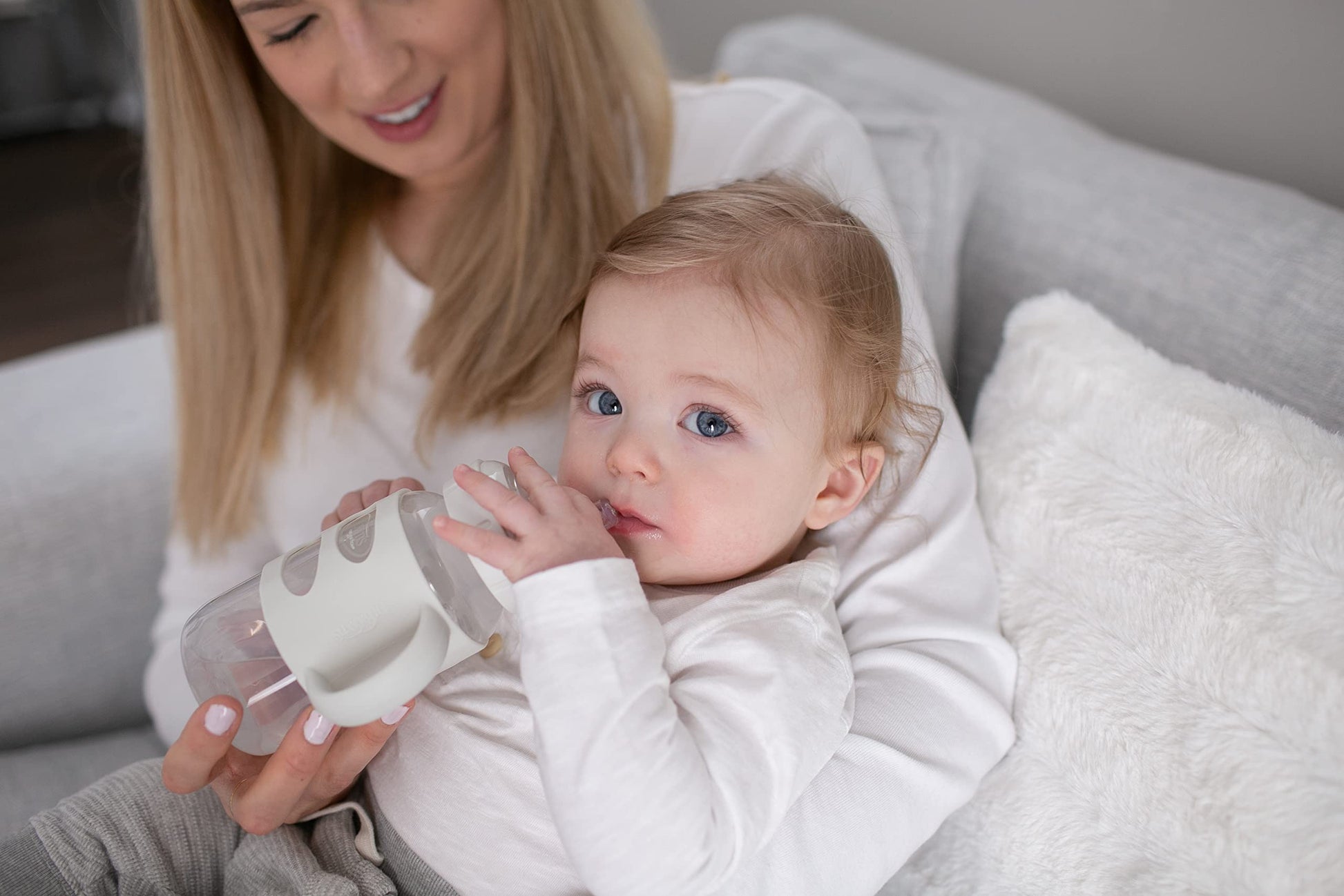 Dr. Brown's Botella de transición de cuello ancho con asas de silicona de 9 onzas/270 ml, gris, 1 paquete